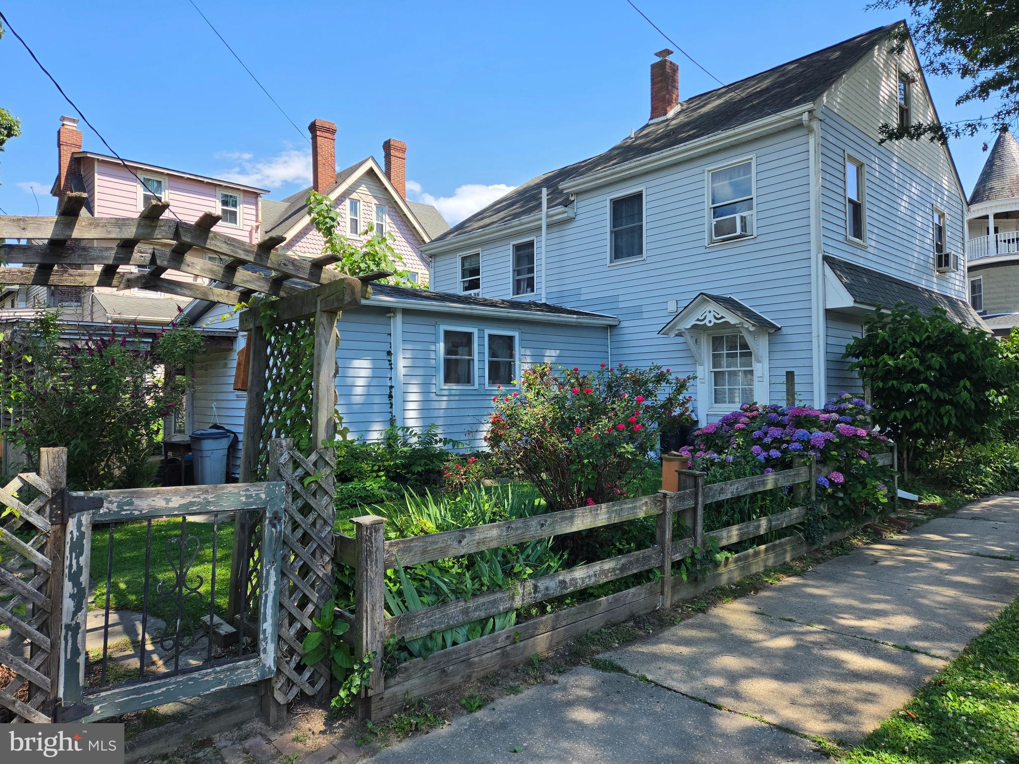 567 GREEN STREET