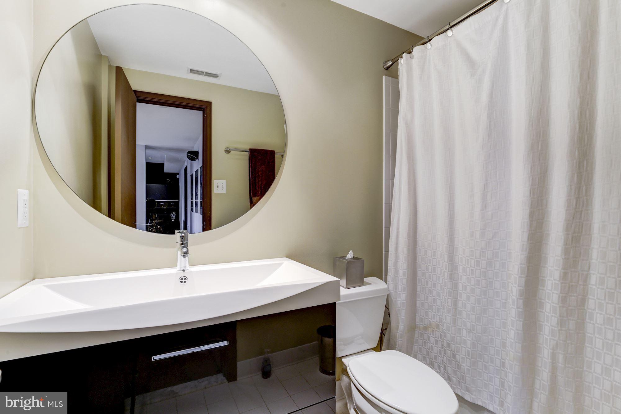 GRAYS OAKTON - Residential