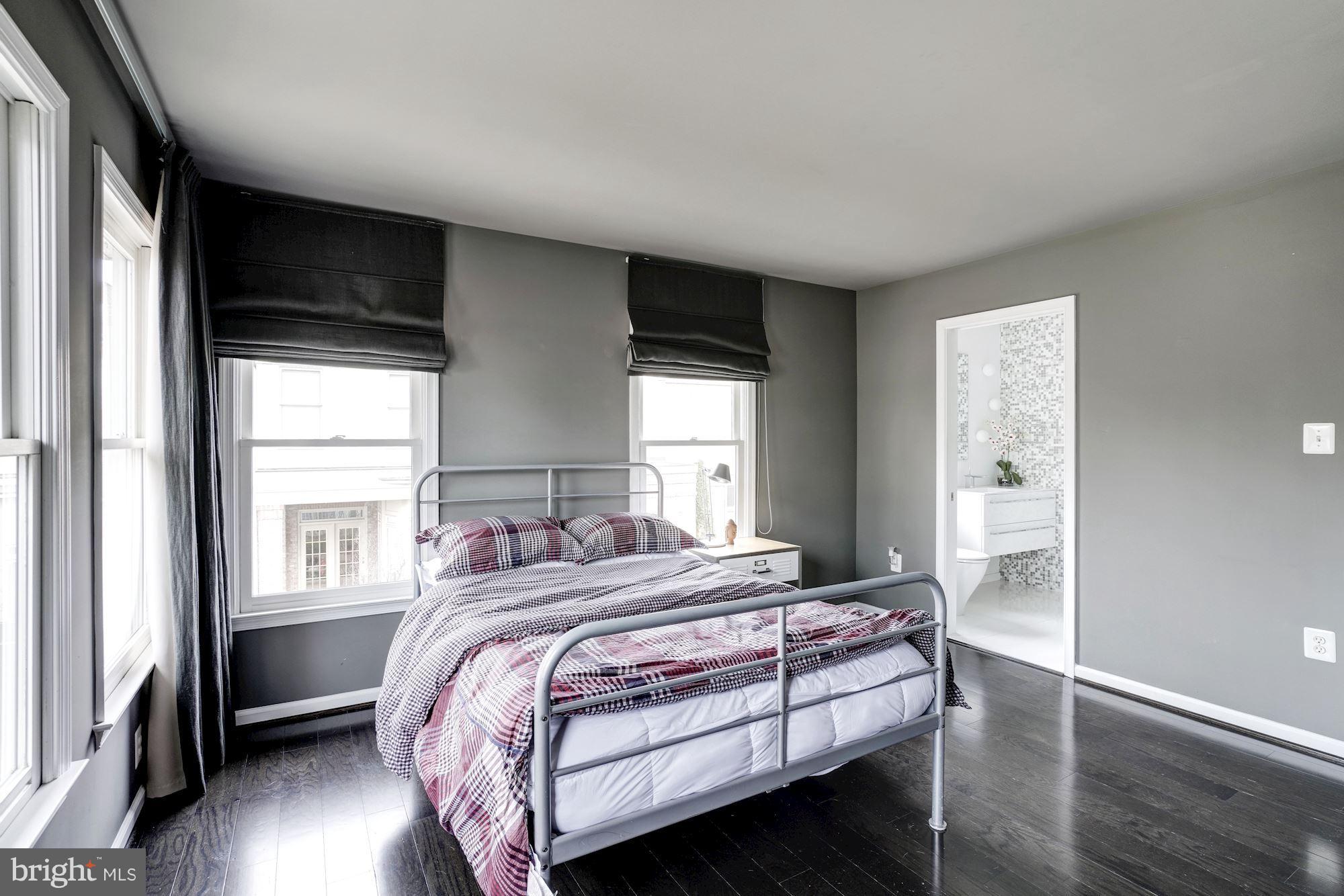 GRAYS OAKTON - Residential