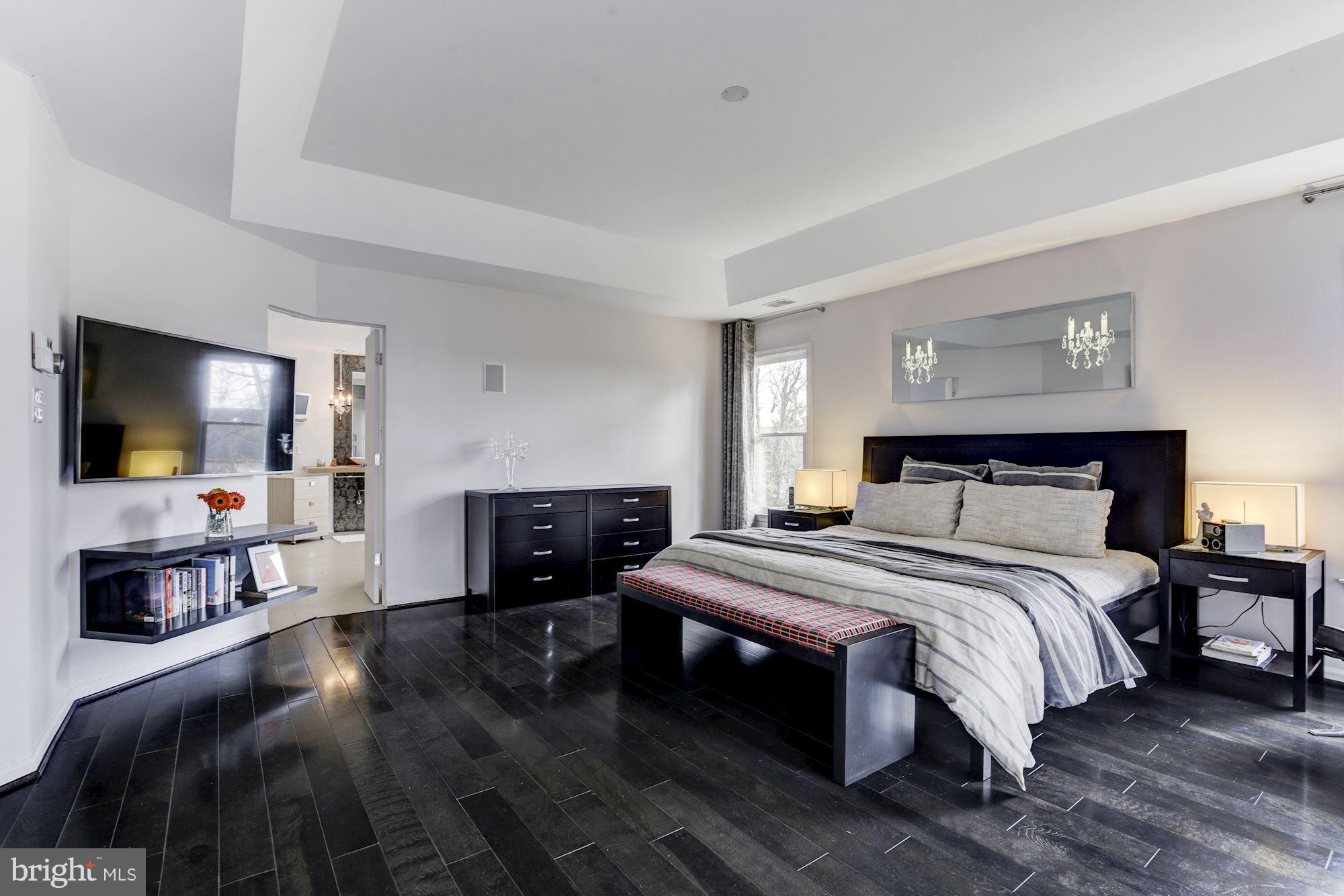 GRAYS OAKTON - Residential