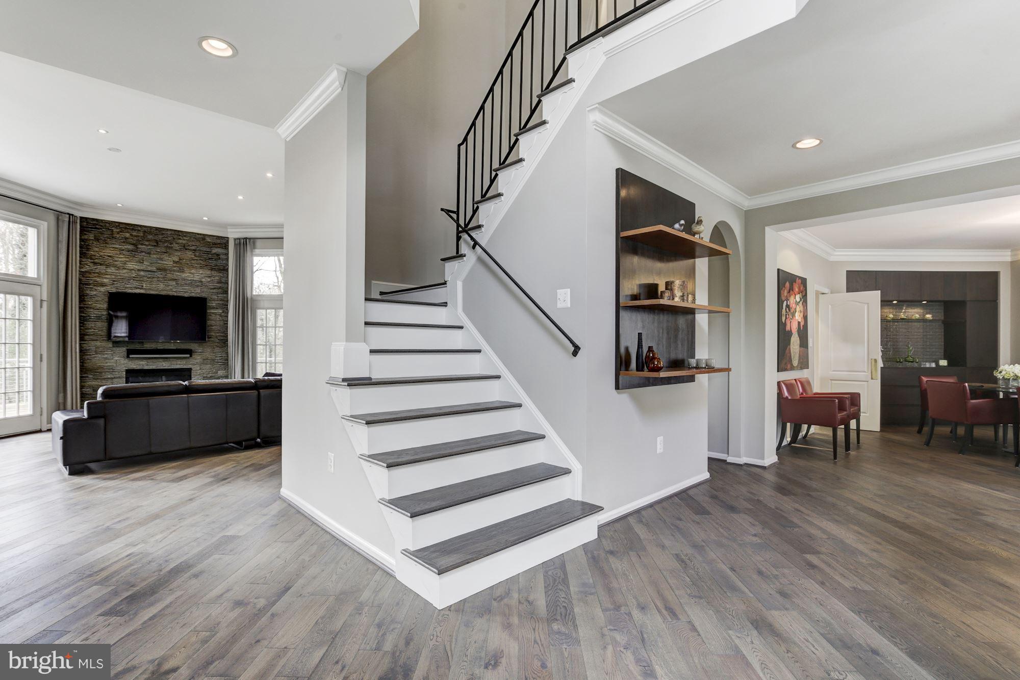 GRAYS OAKTON - Residential