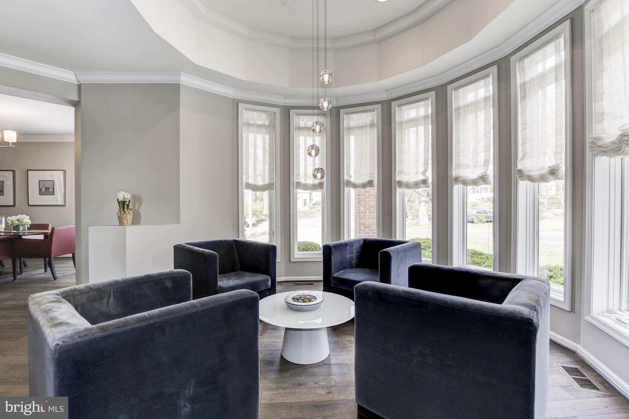 GRAYS OAKTON - Residential