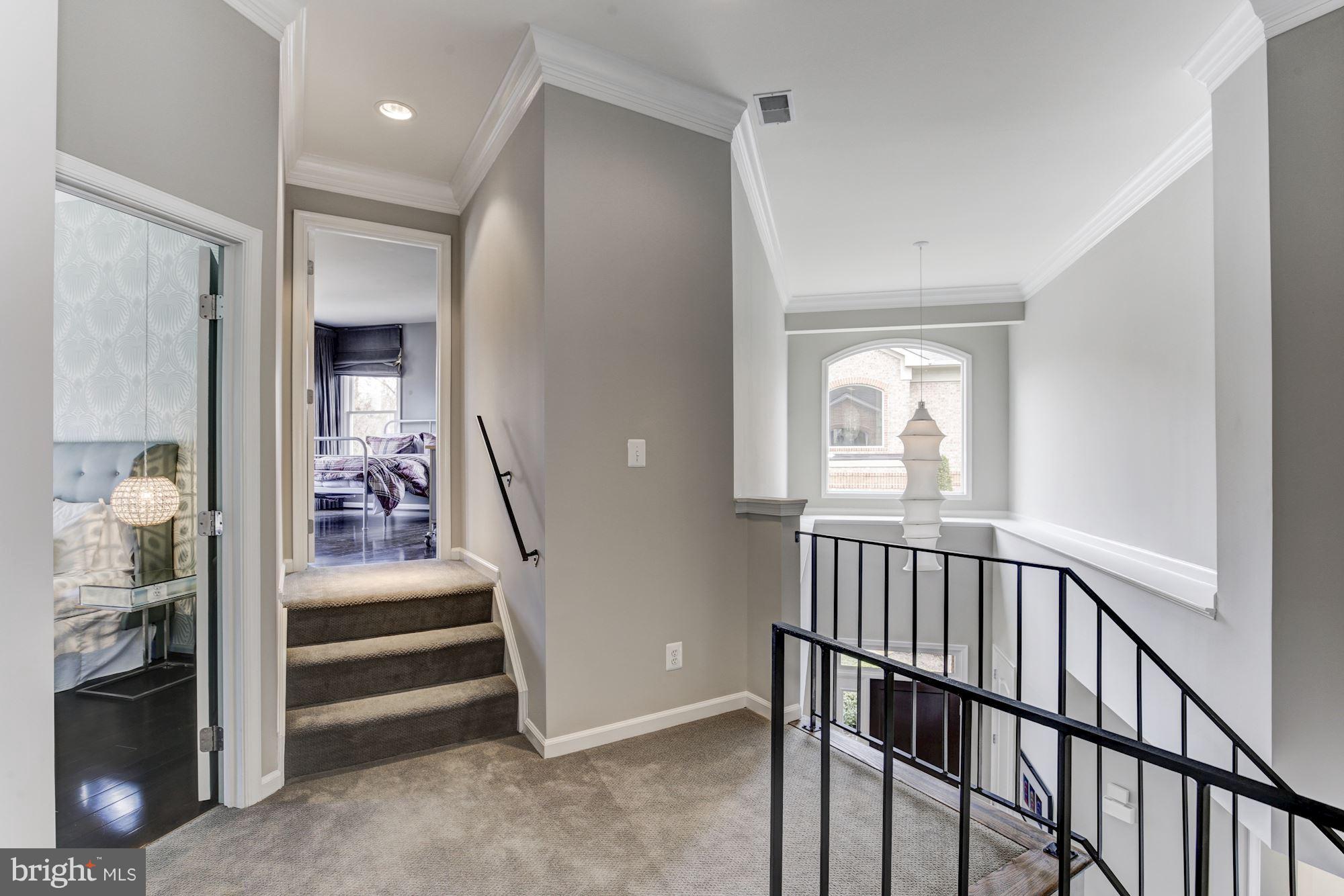 GRAYS OAKTON - Residential