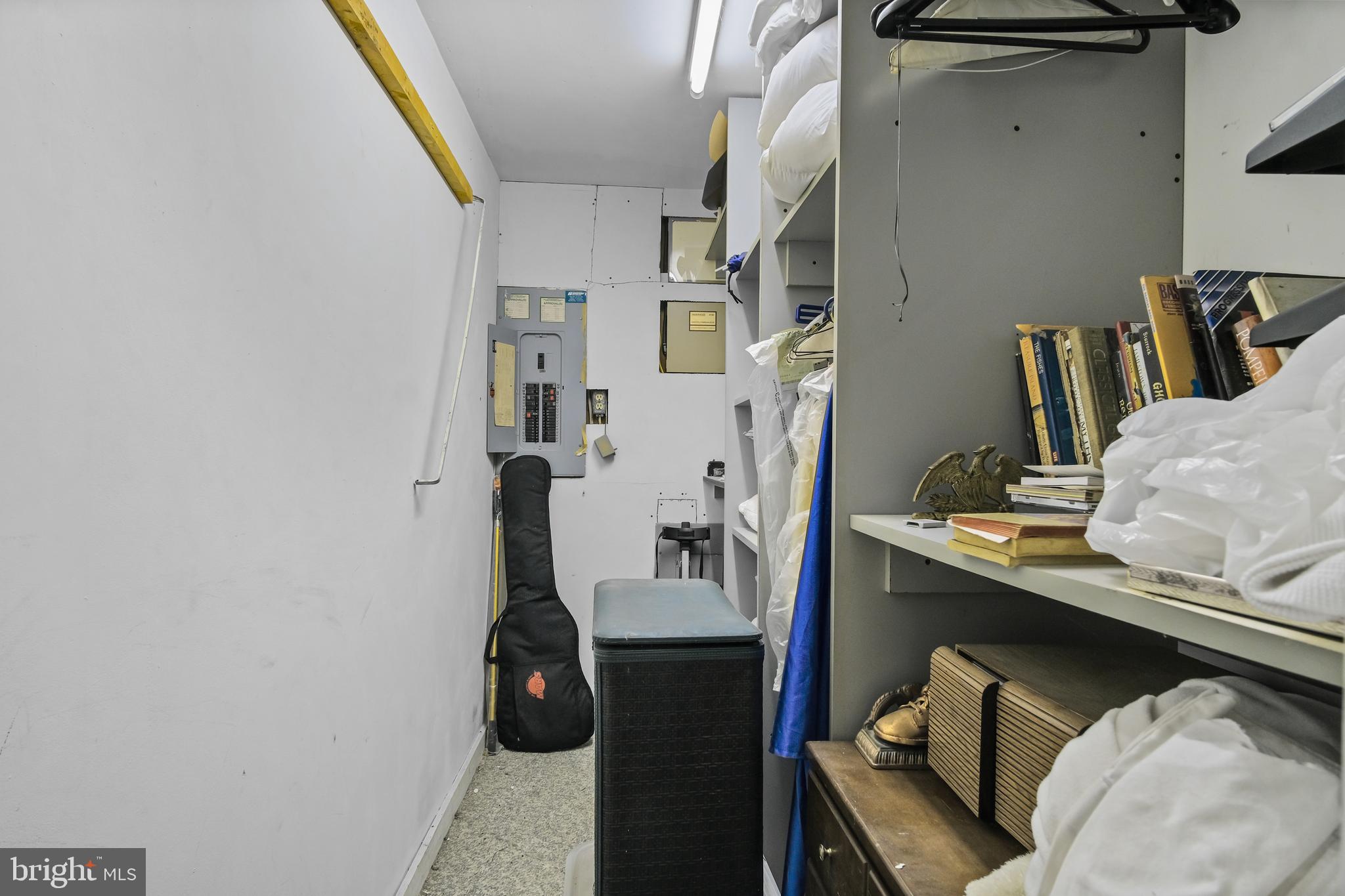 RIVERVIEW - Residential