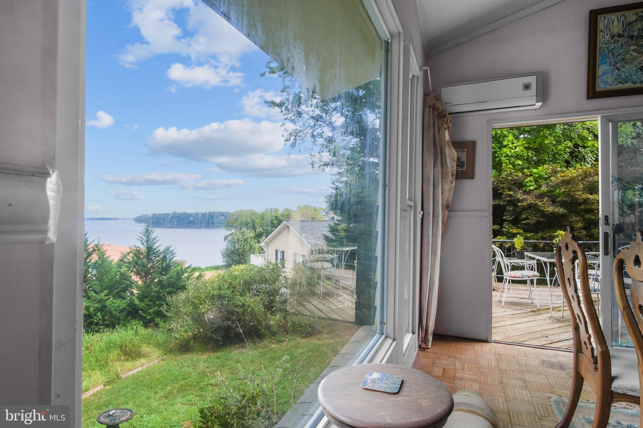 RIVERVIEW - Residential