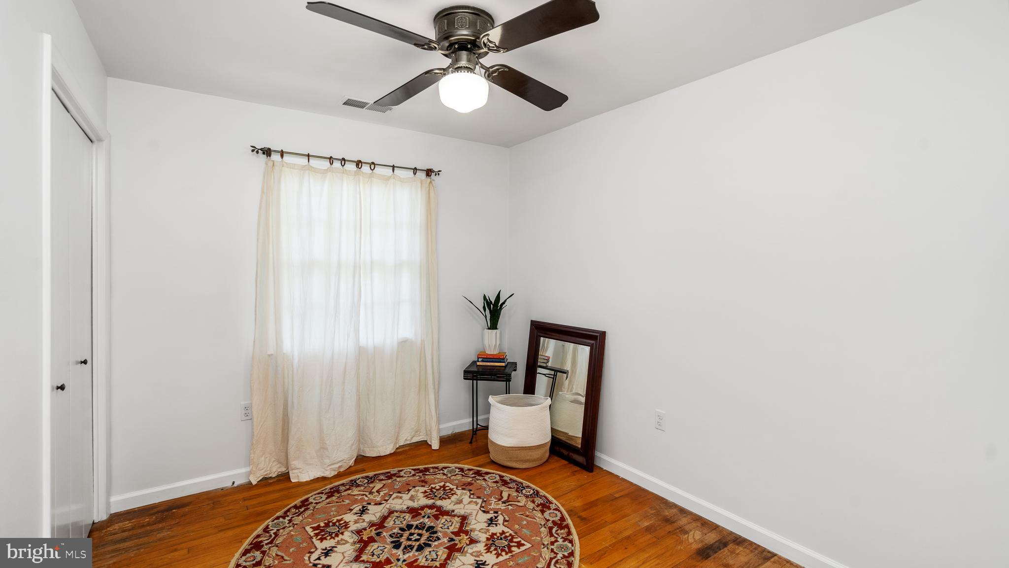 LOUDOUN VALLEY HEIGHTS - Residential