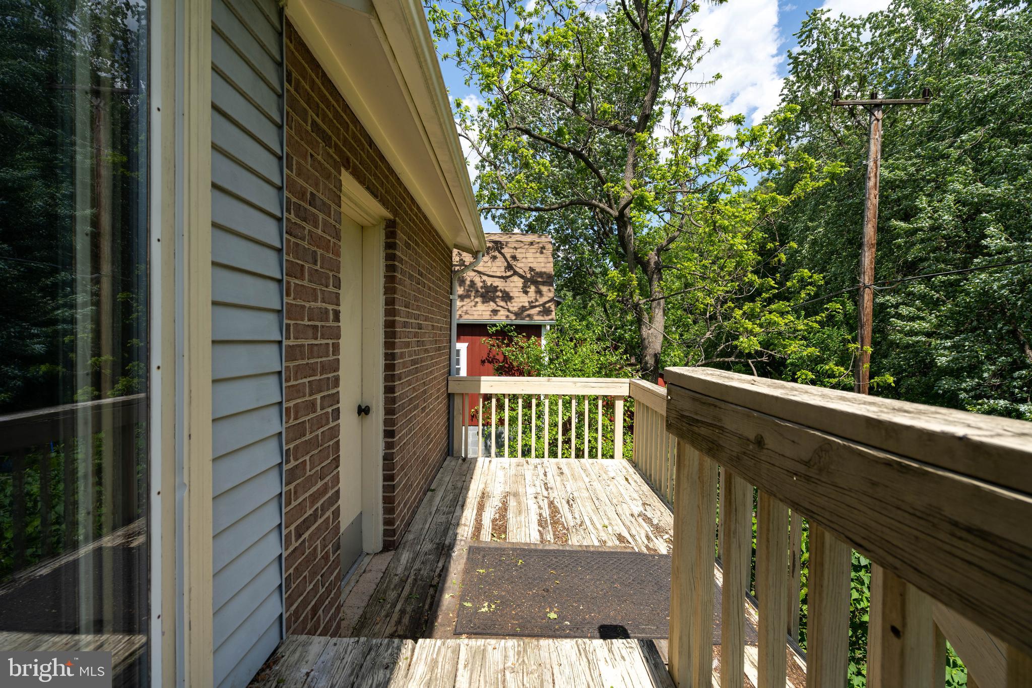 LOUDOUN VALLEY HEIGHTS - Residential