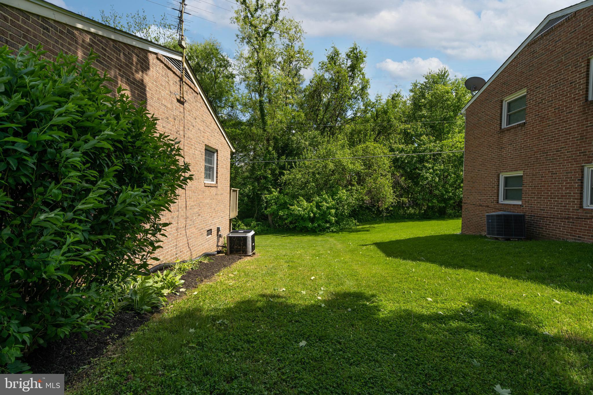 LOUDOUN VALLEY HEIGHTS - Residential