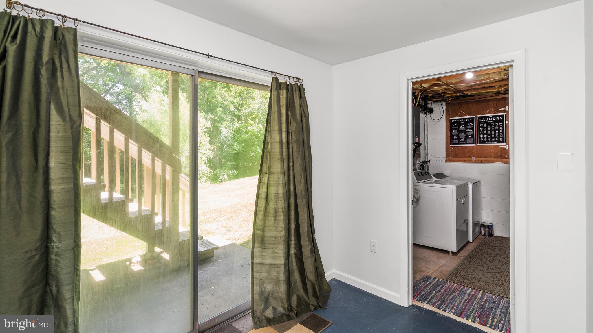 LOUDOUN VALLEY HEIGHTS - Residential