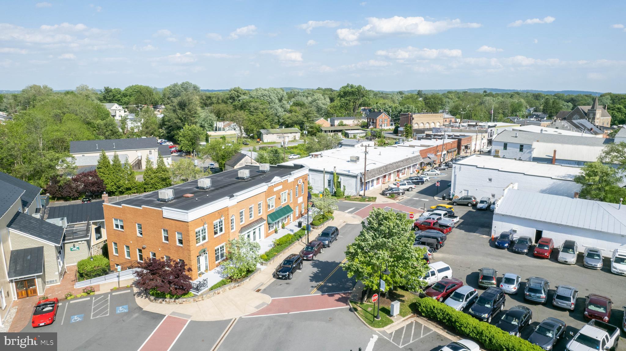 LOUDOUN VALLEY HEIGHTS - Residential
