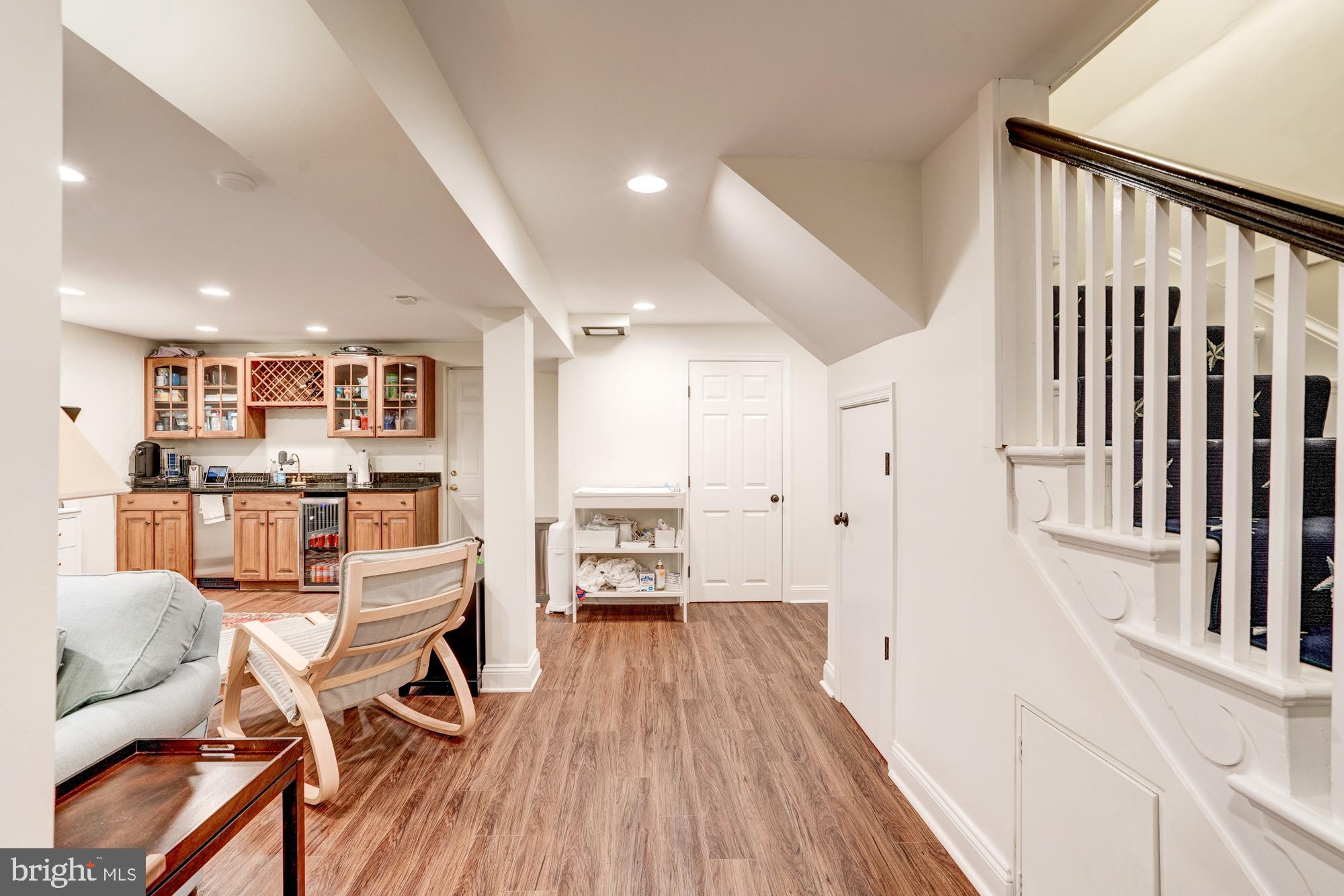 ROLLINGWOOD - Residential