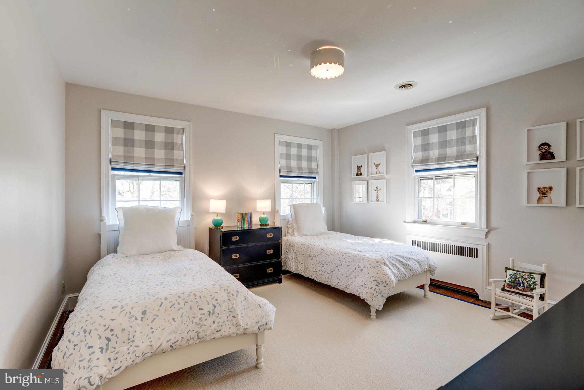 ROLLINGWOOD - Residential