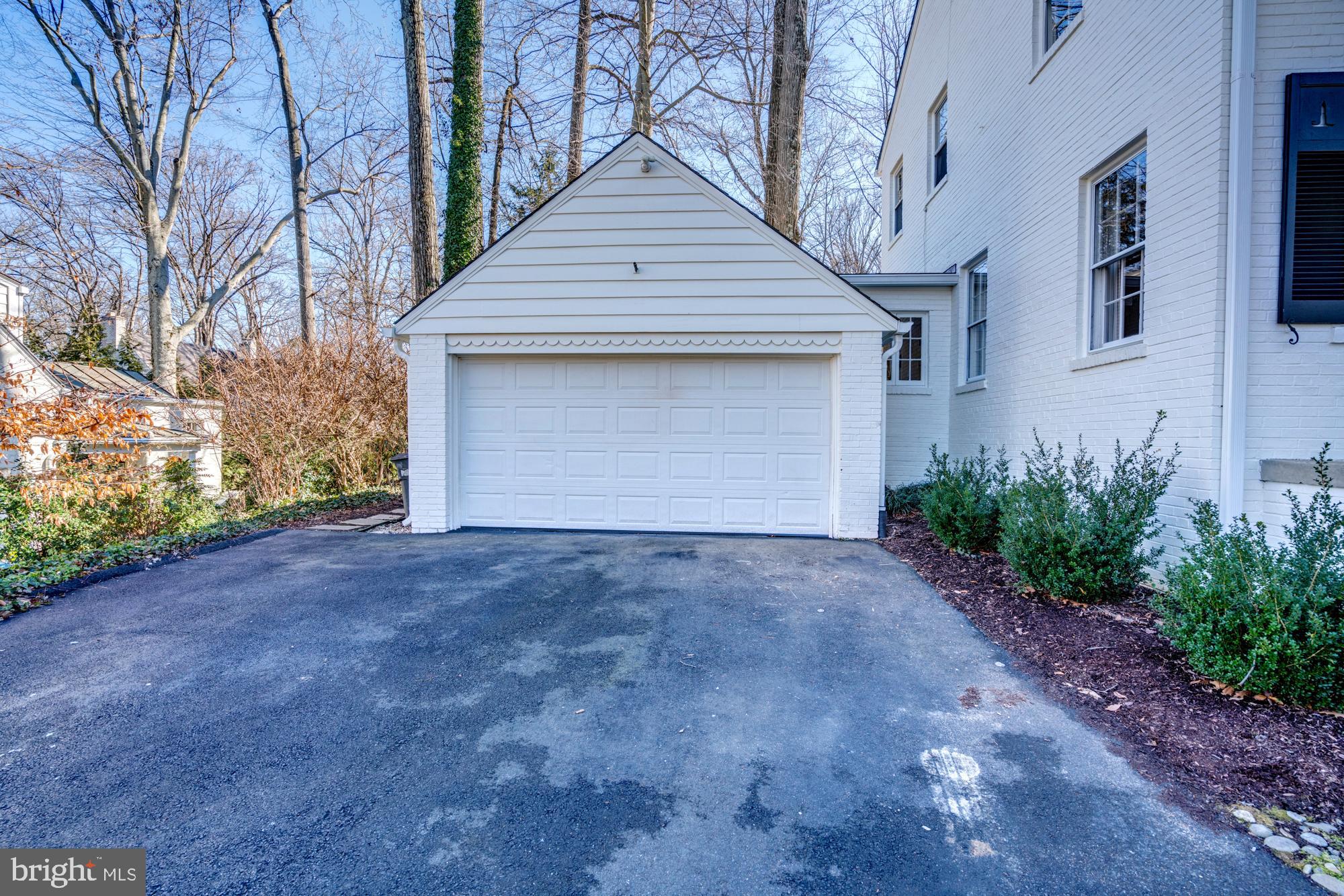 ROLLINGWOOD - Residential