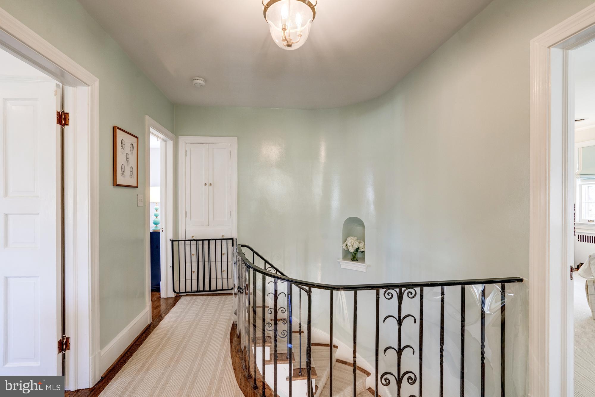 ROLLINGWOOD - Residential