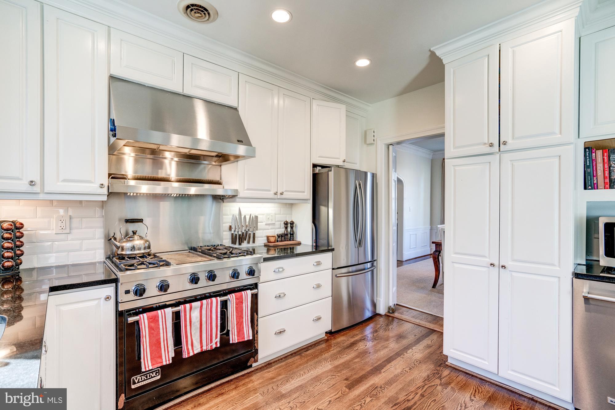 ROLLINGWOOD - Residential