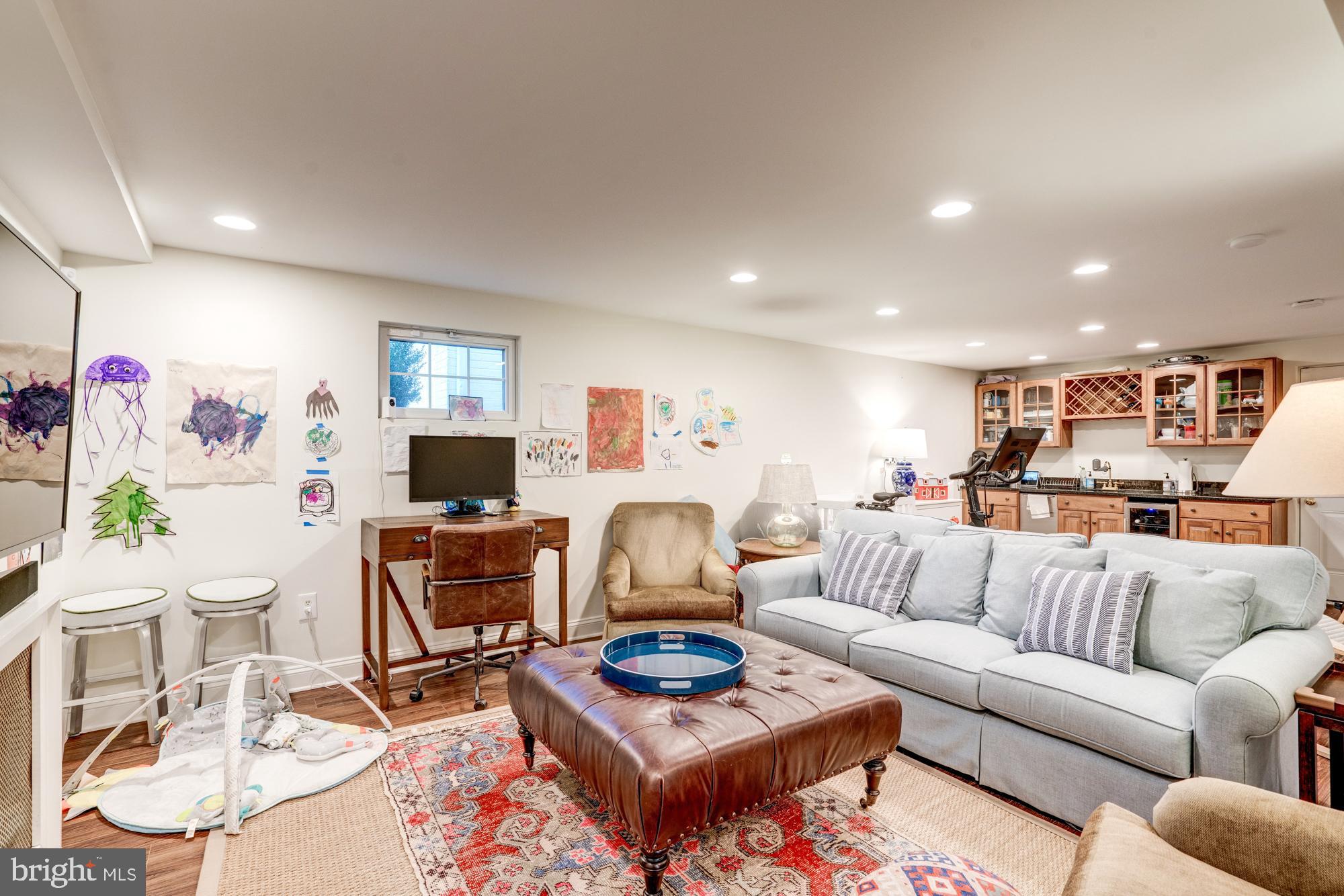 ROLLINGWOOD - Residential