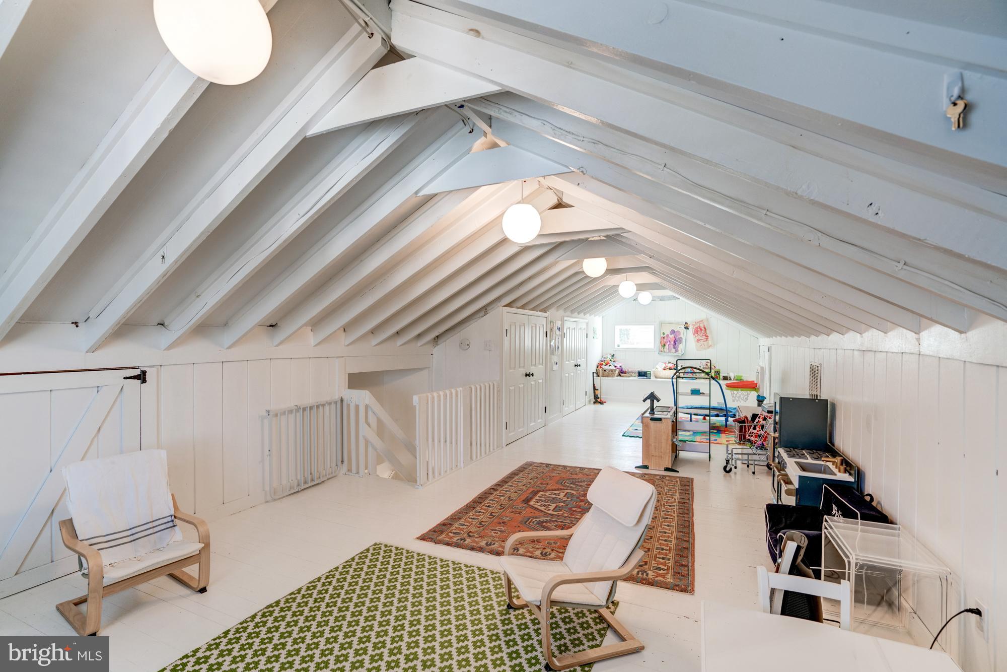 ROLLINGWOOD - Residential