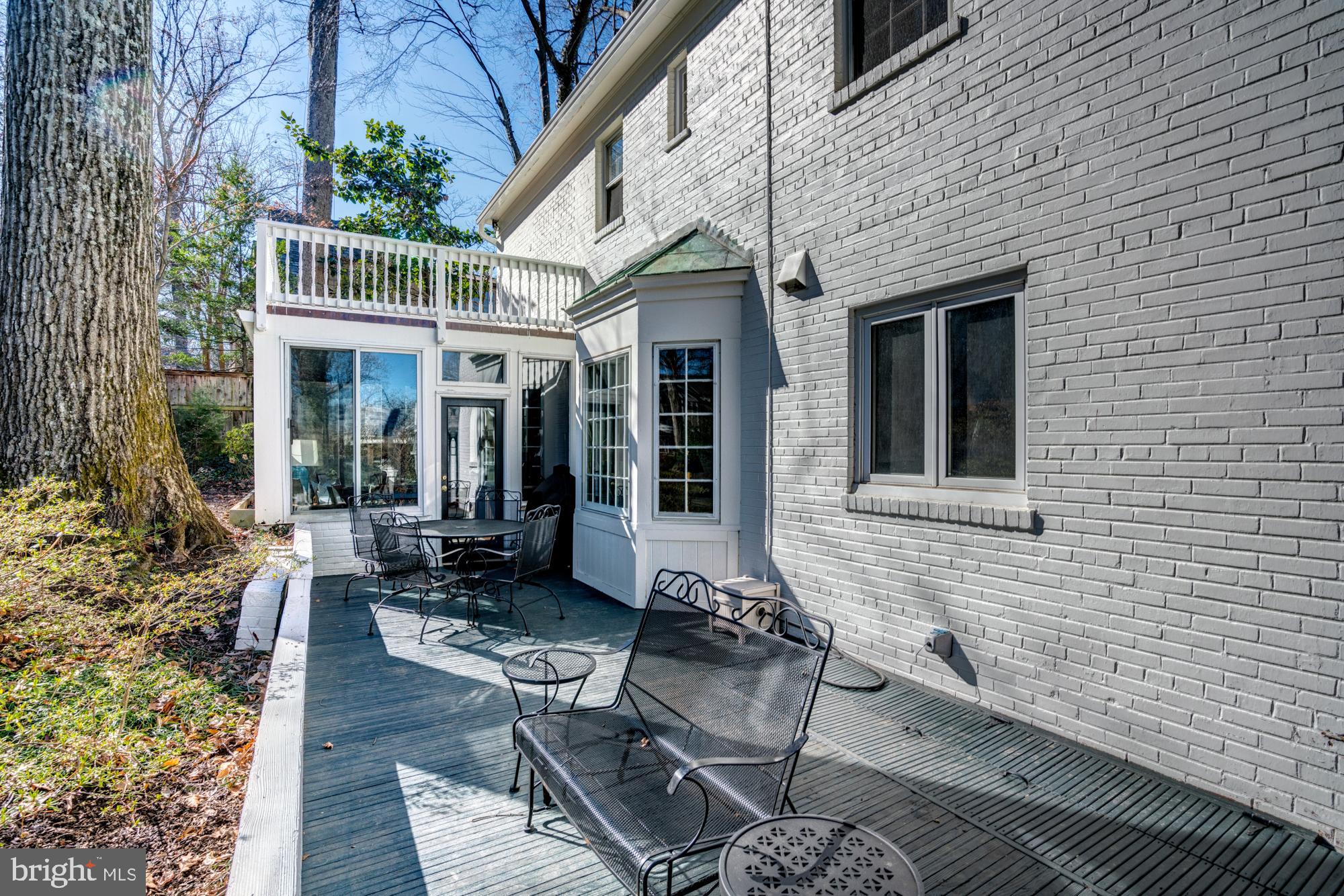 ROLLINGWOOD - Residential