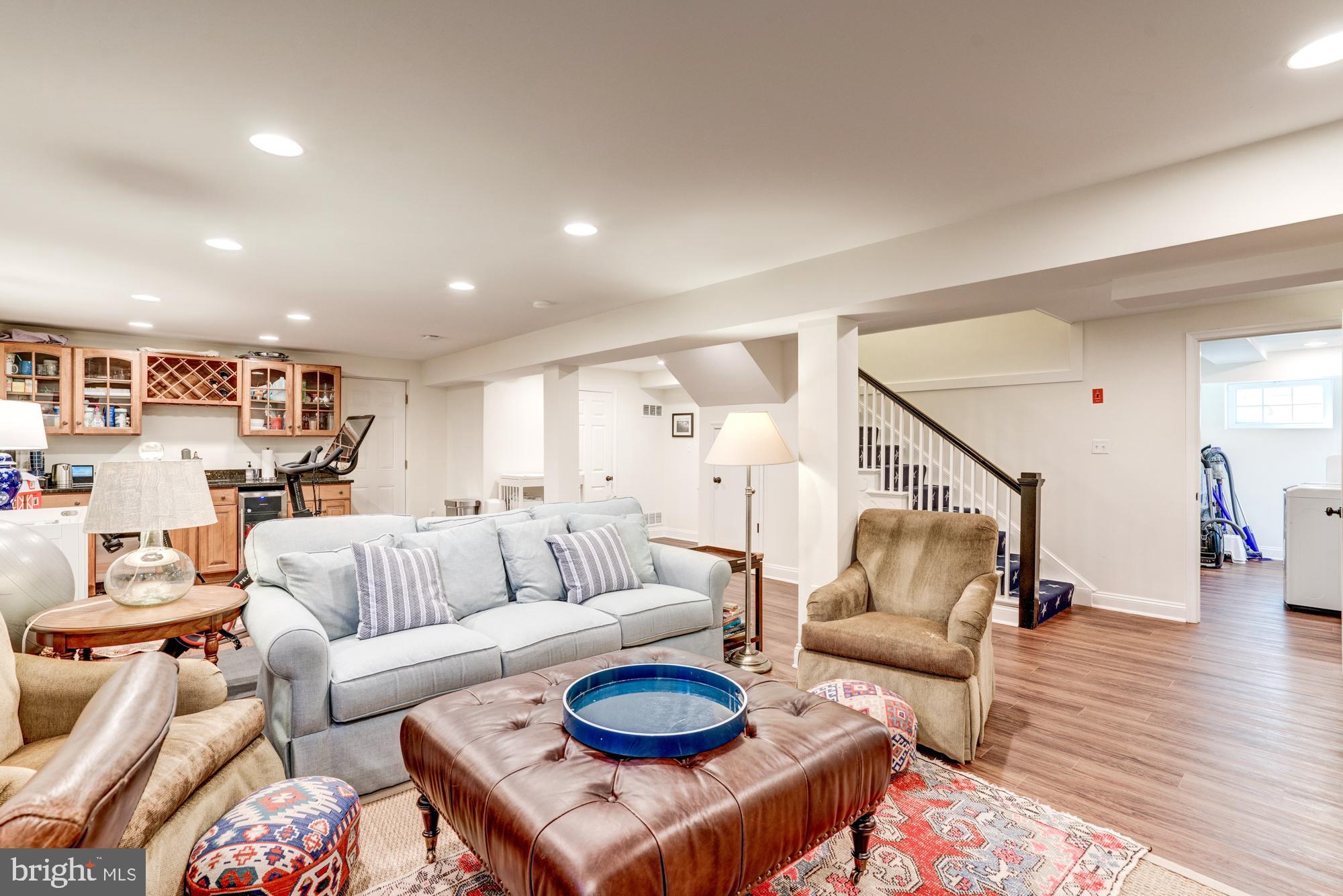 ROLLINGWOOD - Residential