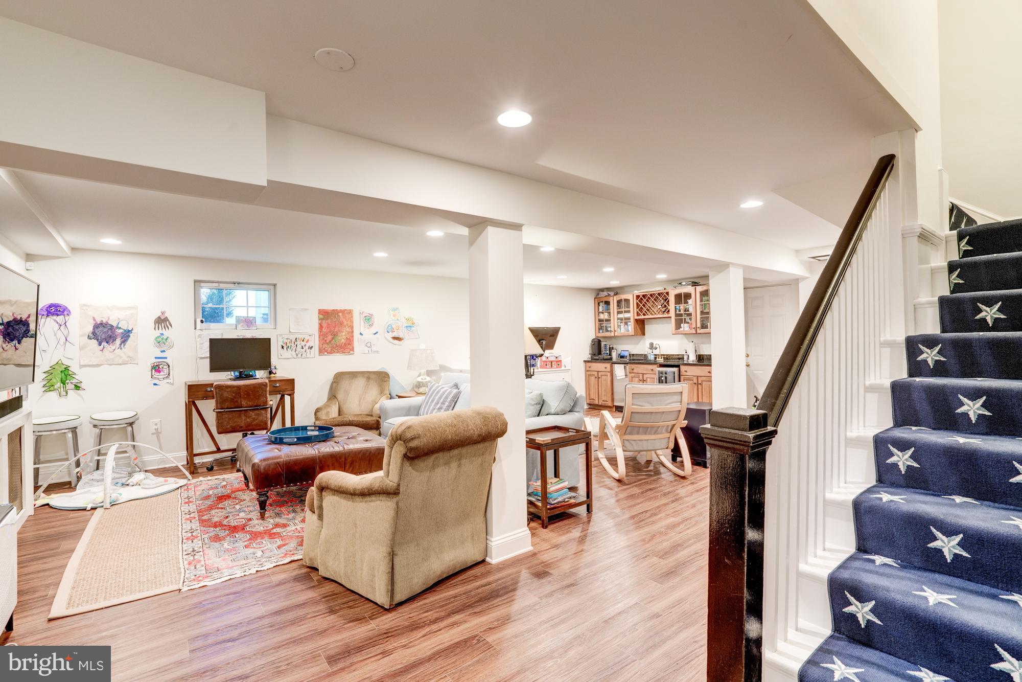 ROLLINGWOOD - Residential