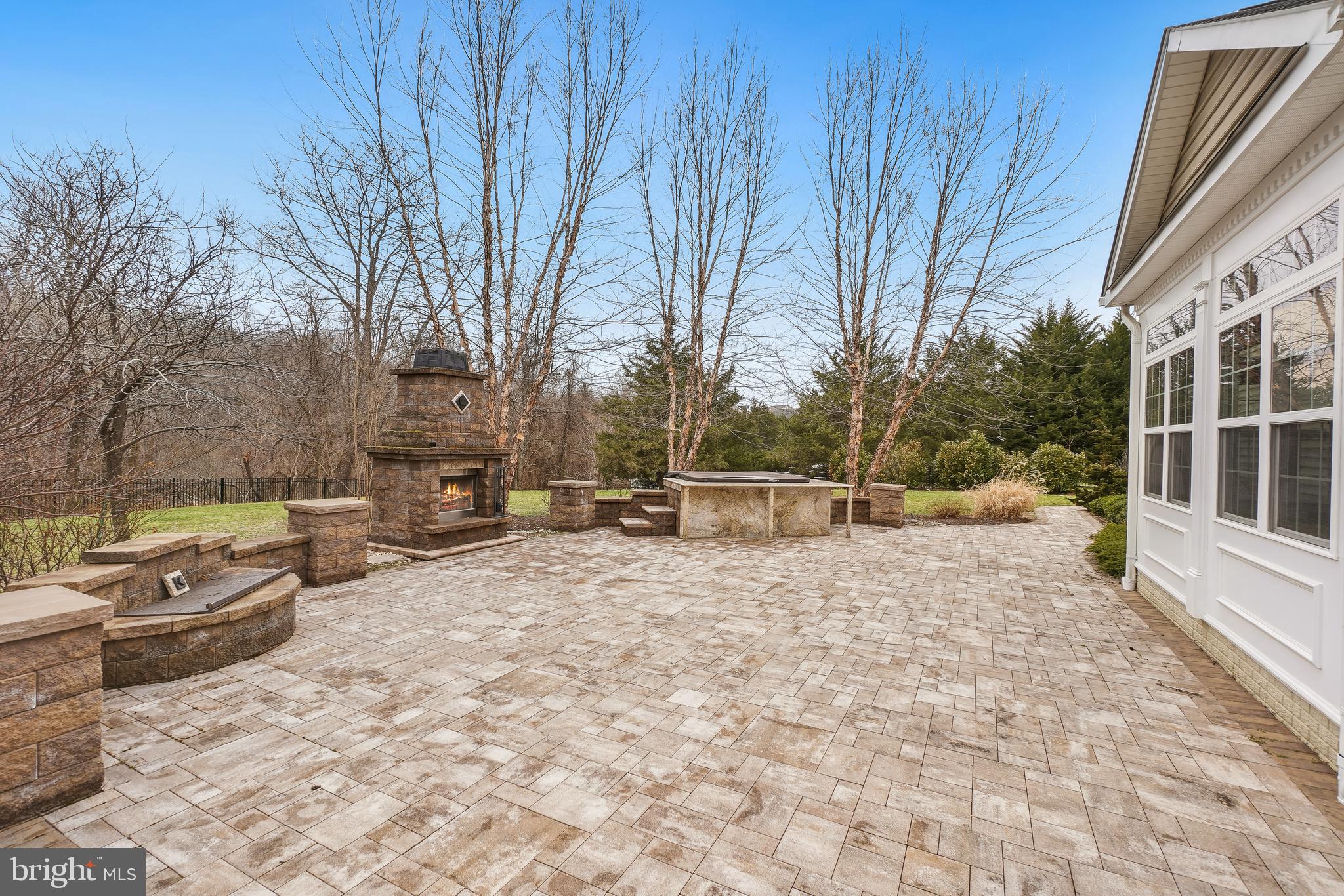 TIMBERNECK - Residential