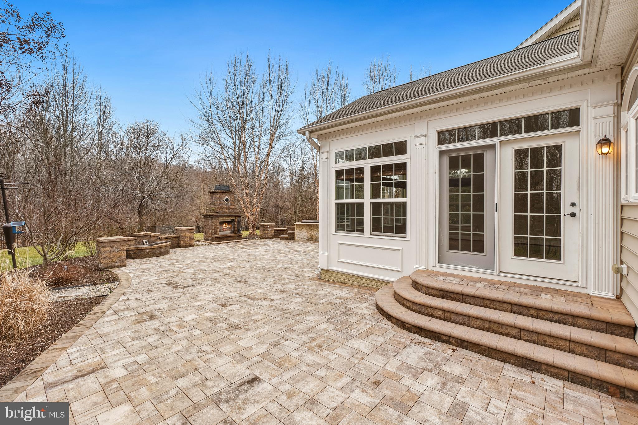 TIMBERNECK - Residential