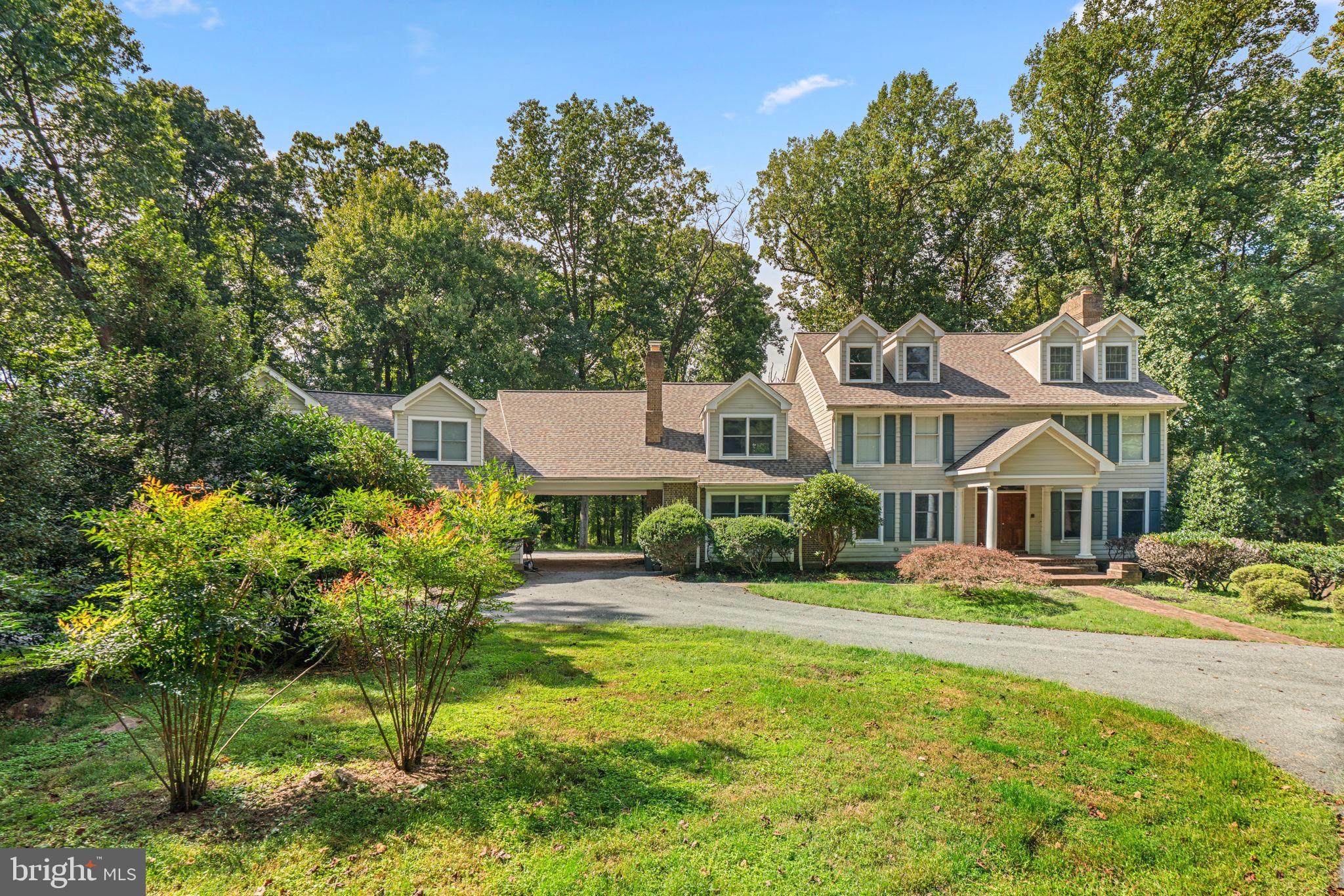 12601 GOLDEN OAK DRIVE