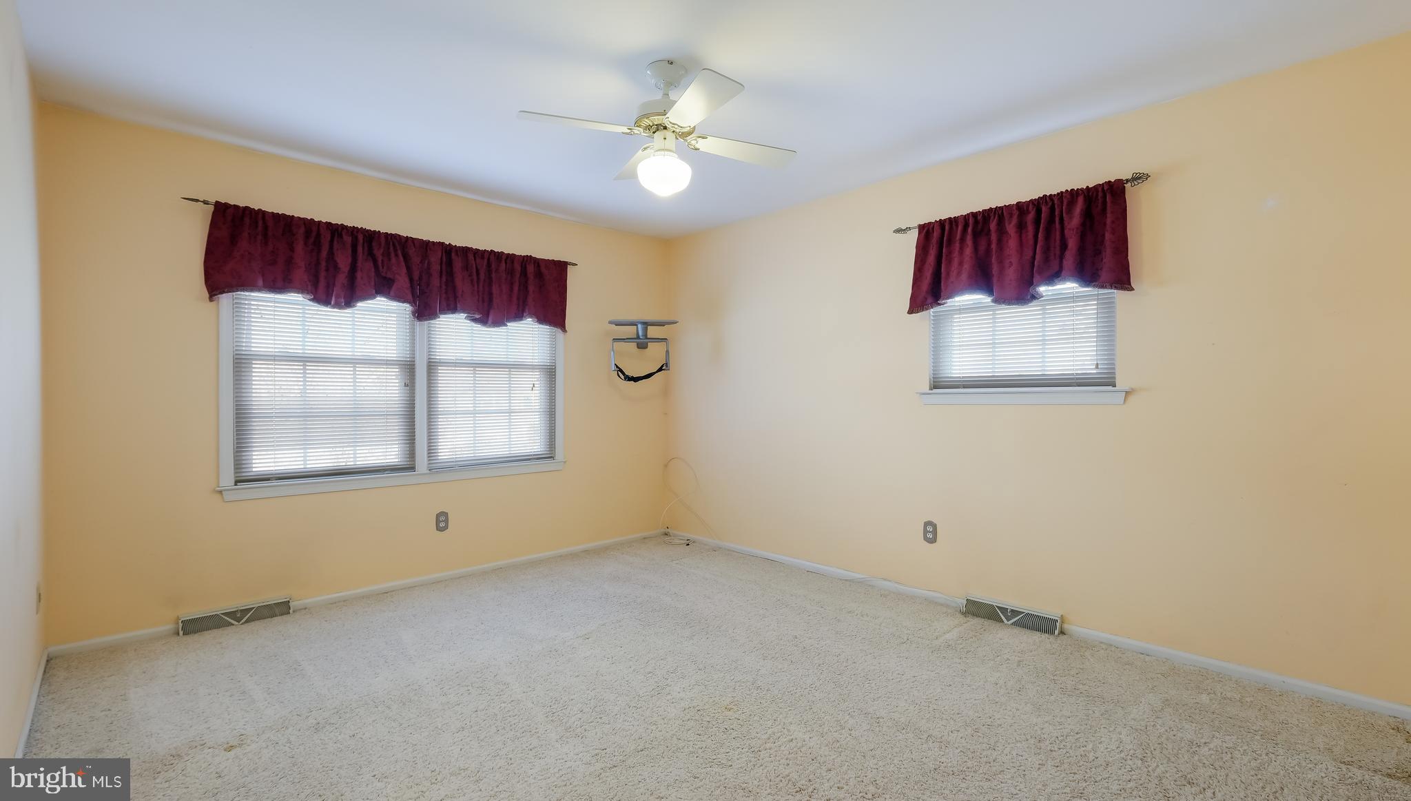 VALLEY GLEN ESTATES - Residential