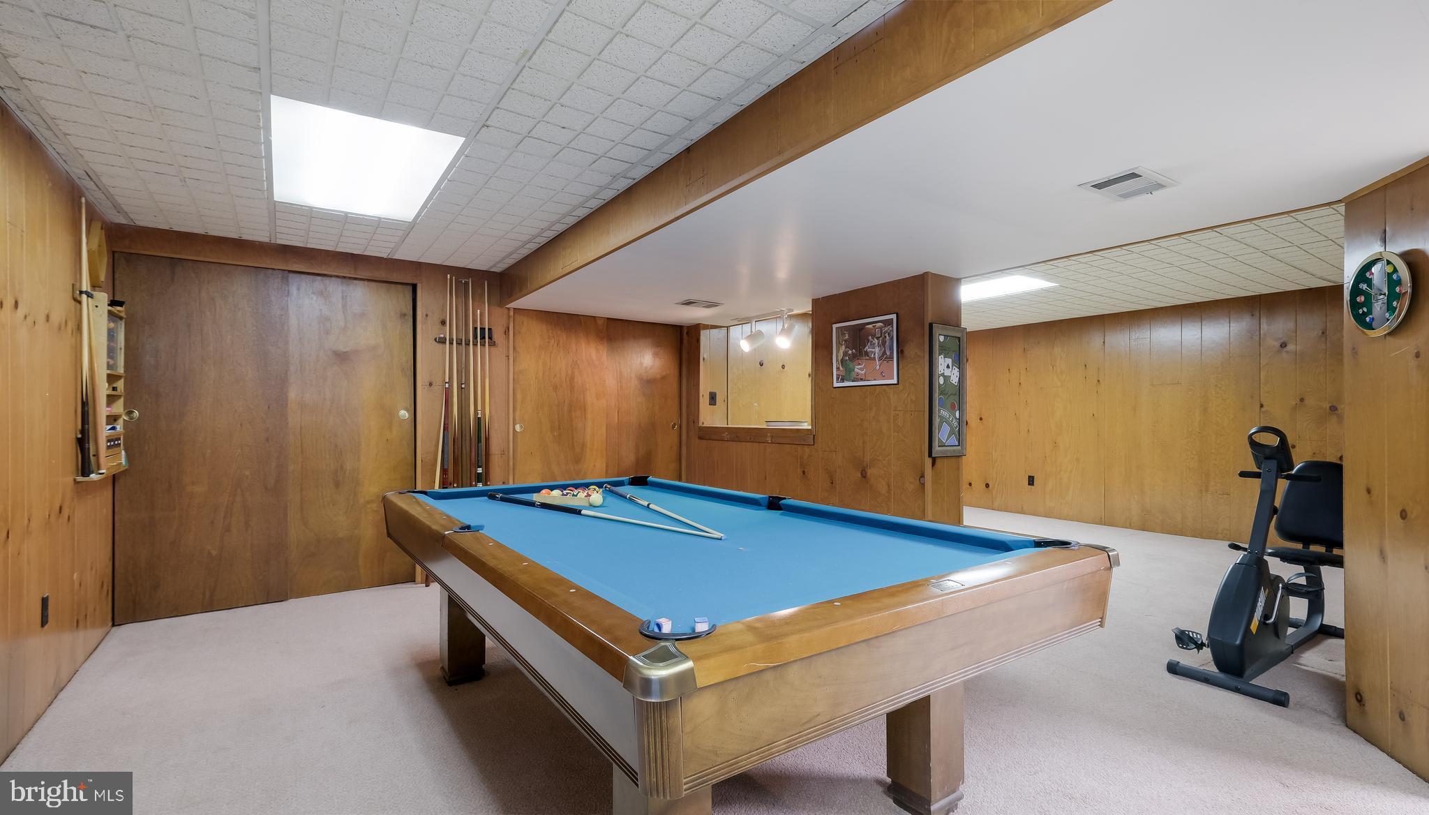 VALLEY GLEN ESTATES - Residential