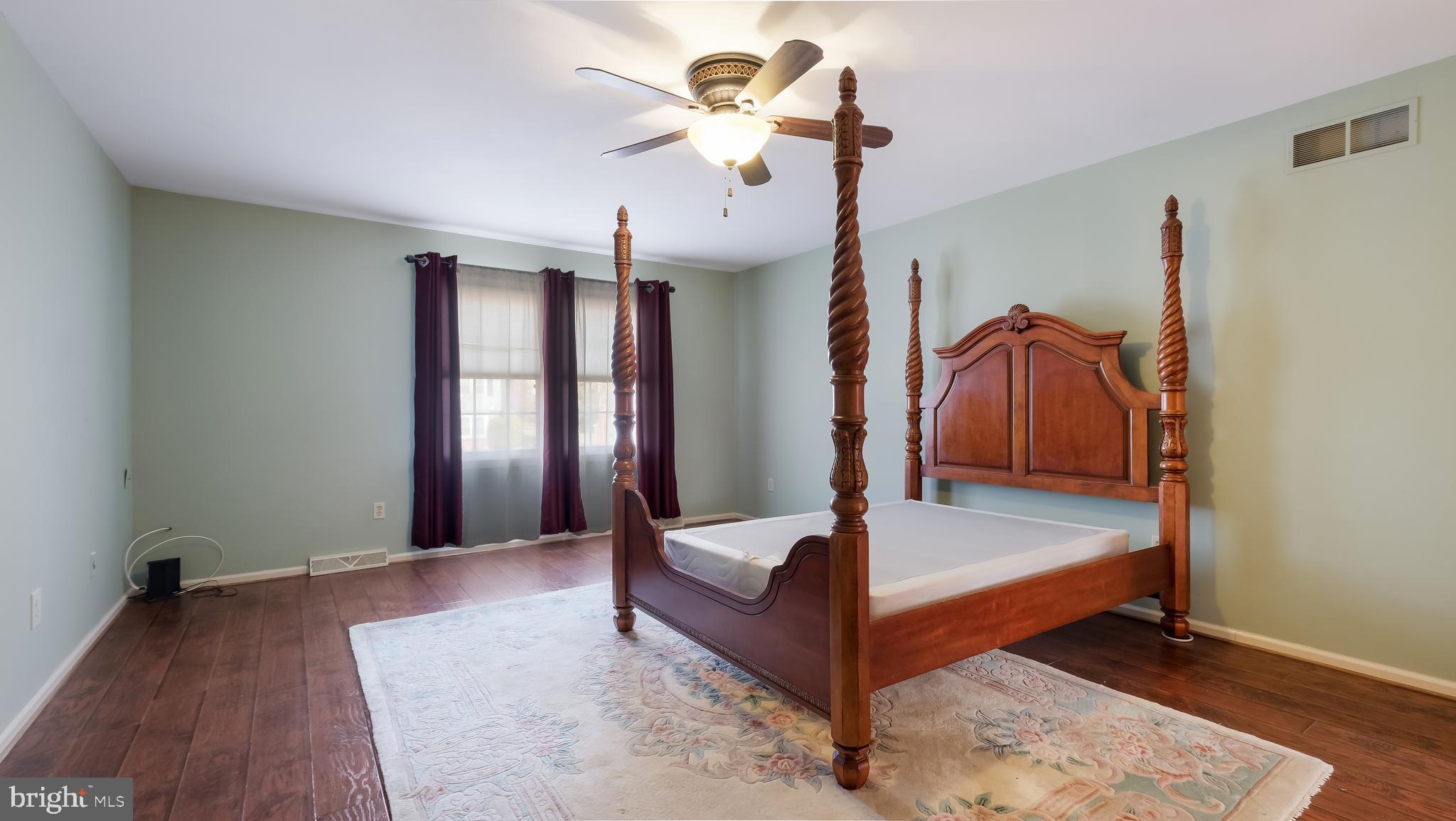 VALLEY GLEN ESTATES - Residential