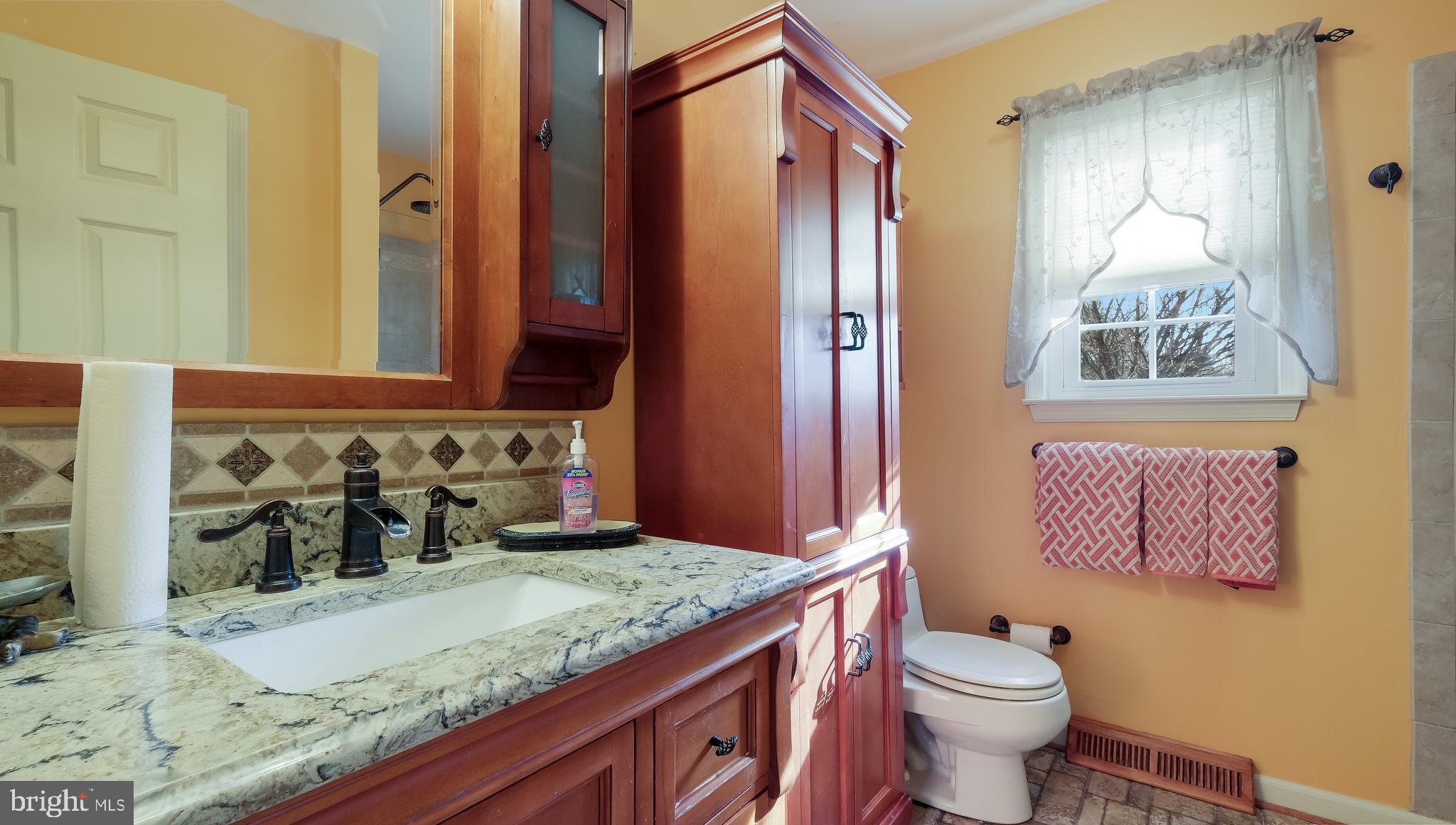 VALLEY GLEN ESTATES - Residential