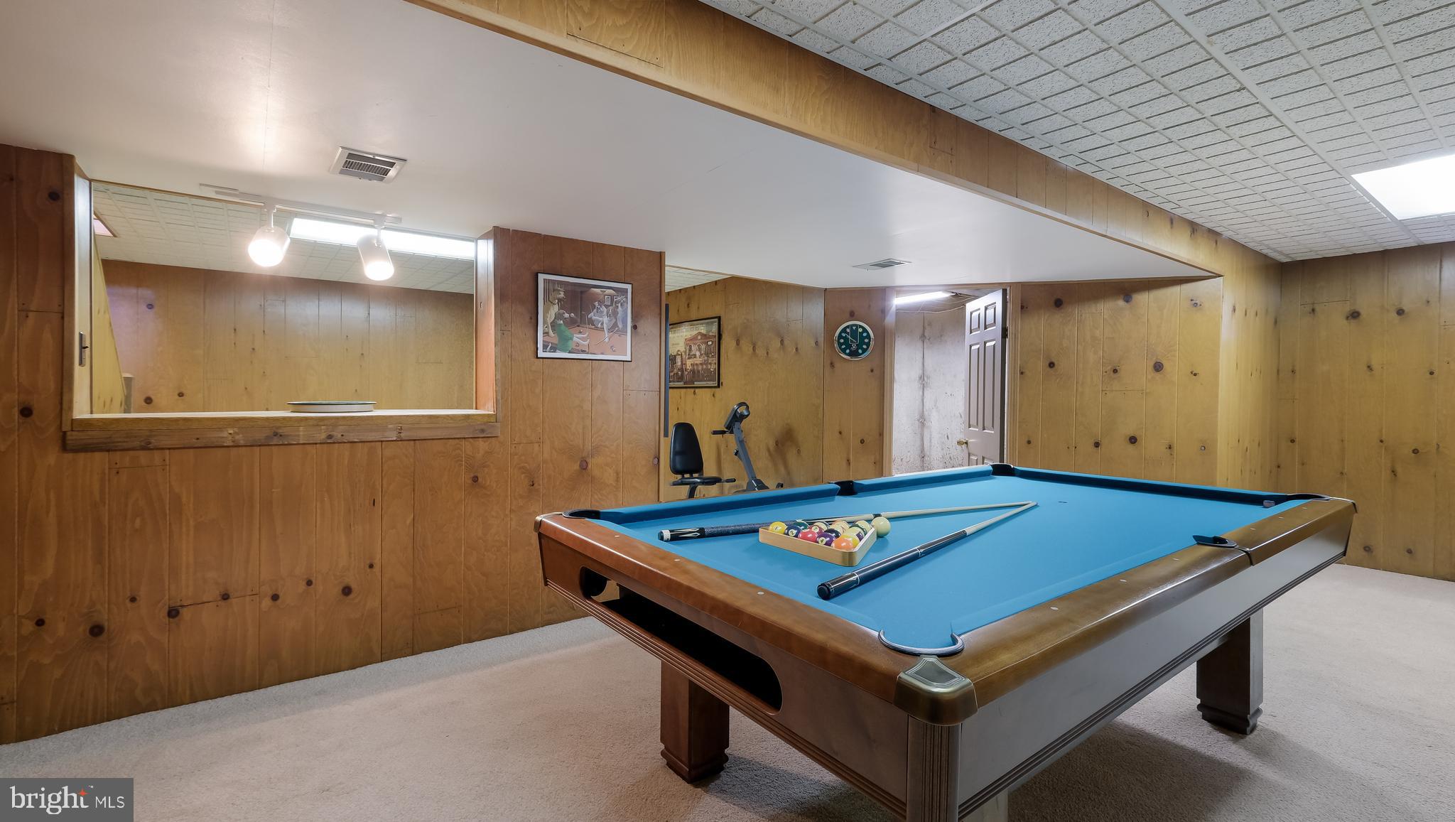 VALLEY GLEN ESTATES - Residential