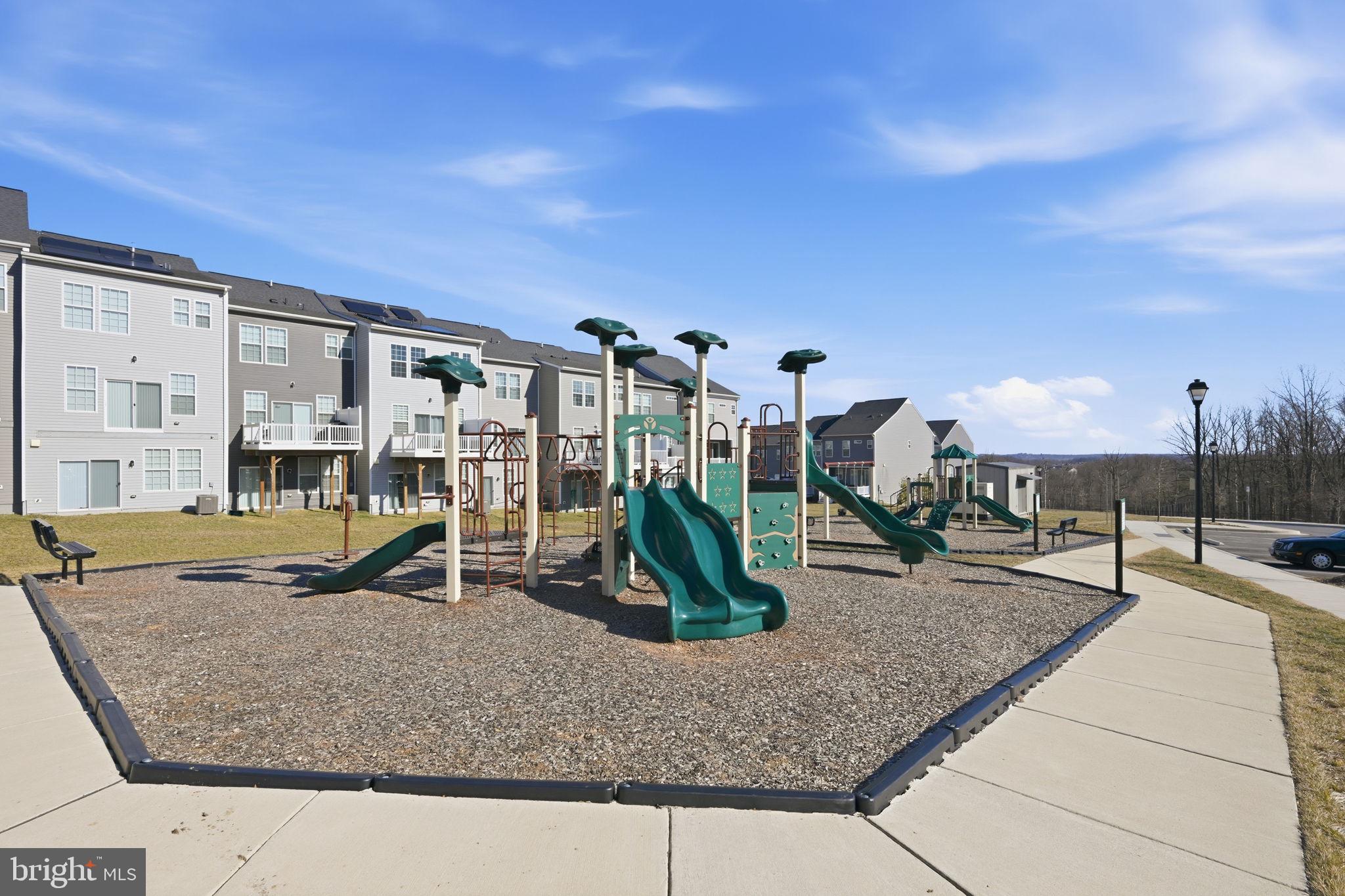 LAUREL OVERLOOK - Residential