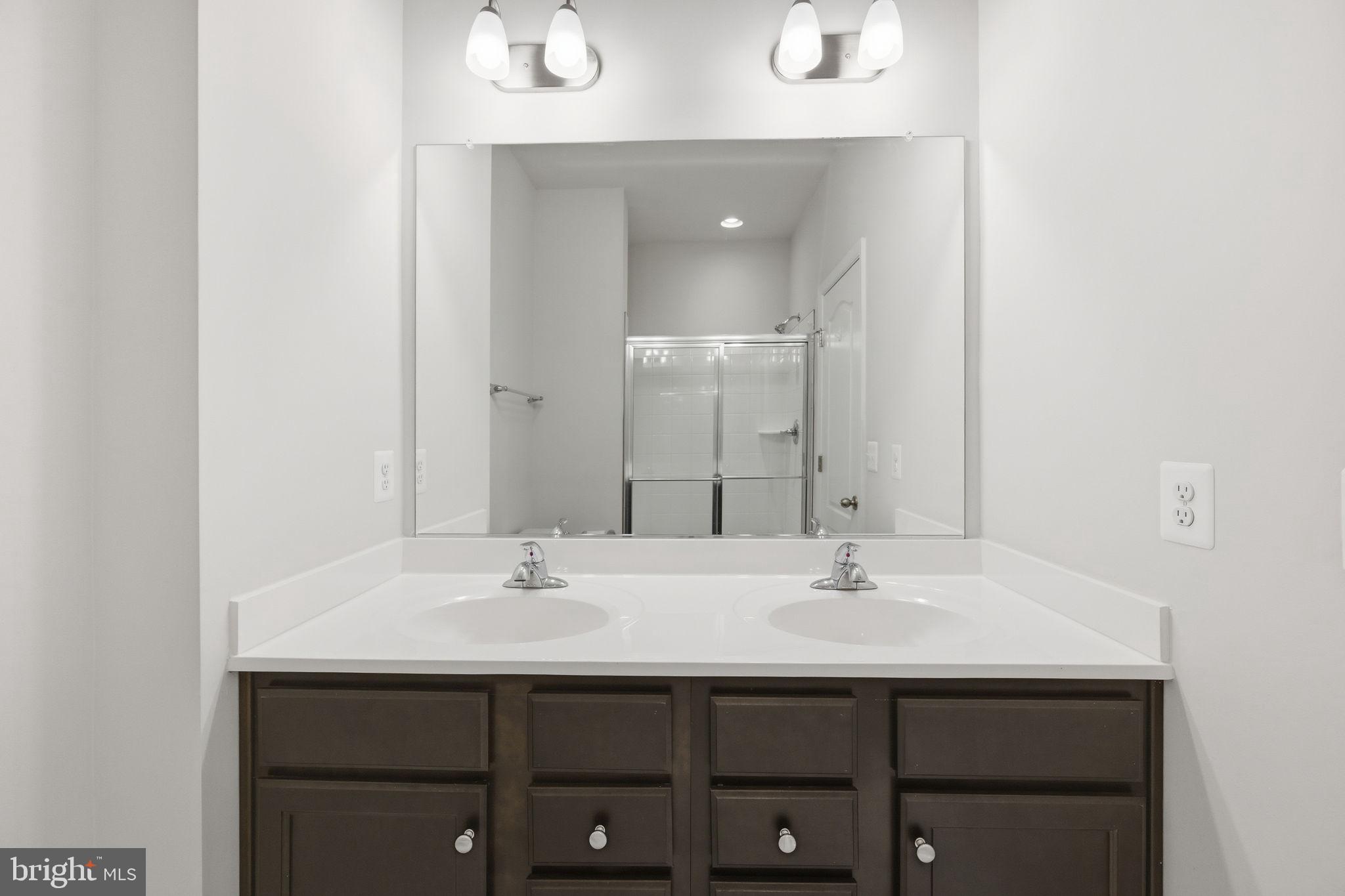 LAUREL OVERLOOK - Residential