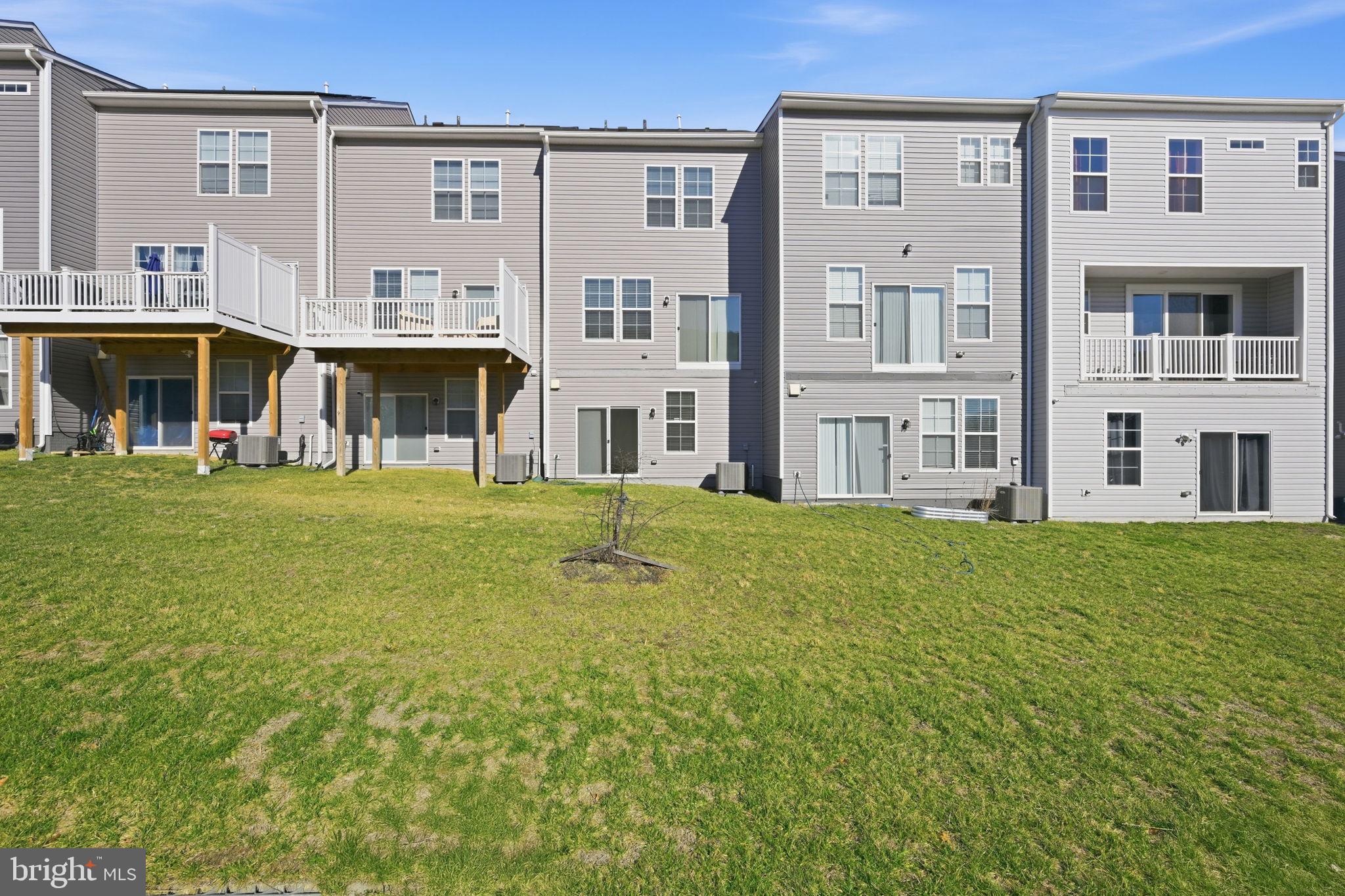 LAUREL OVERLOOK - Residential