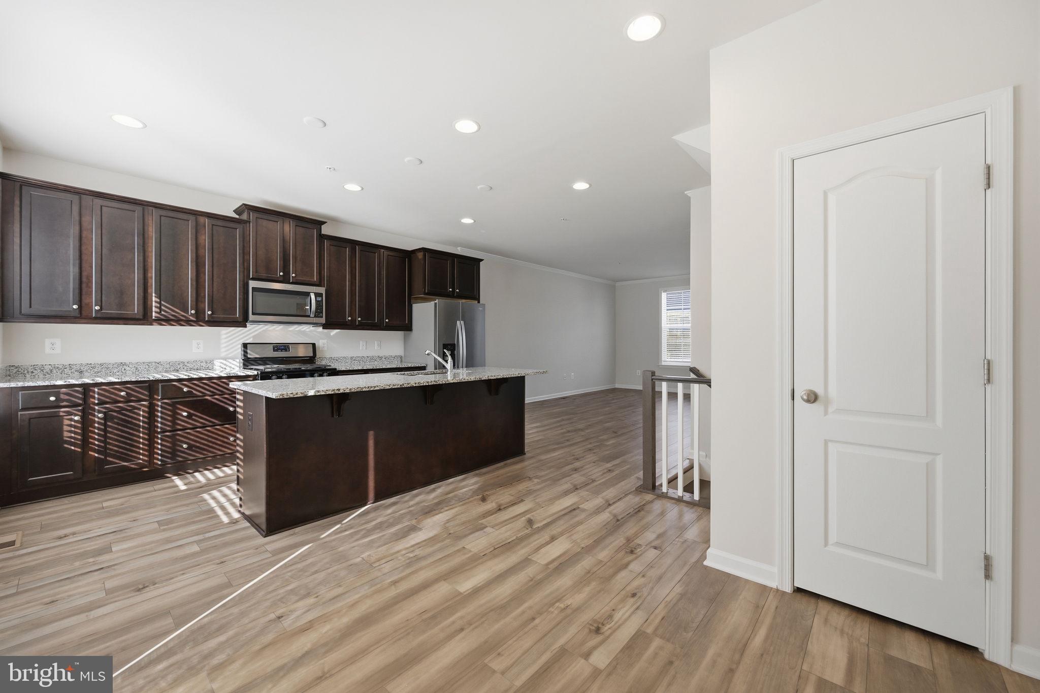 LAUREL OVERLOOK - Residential