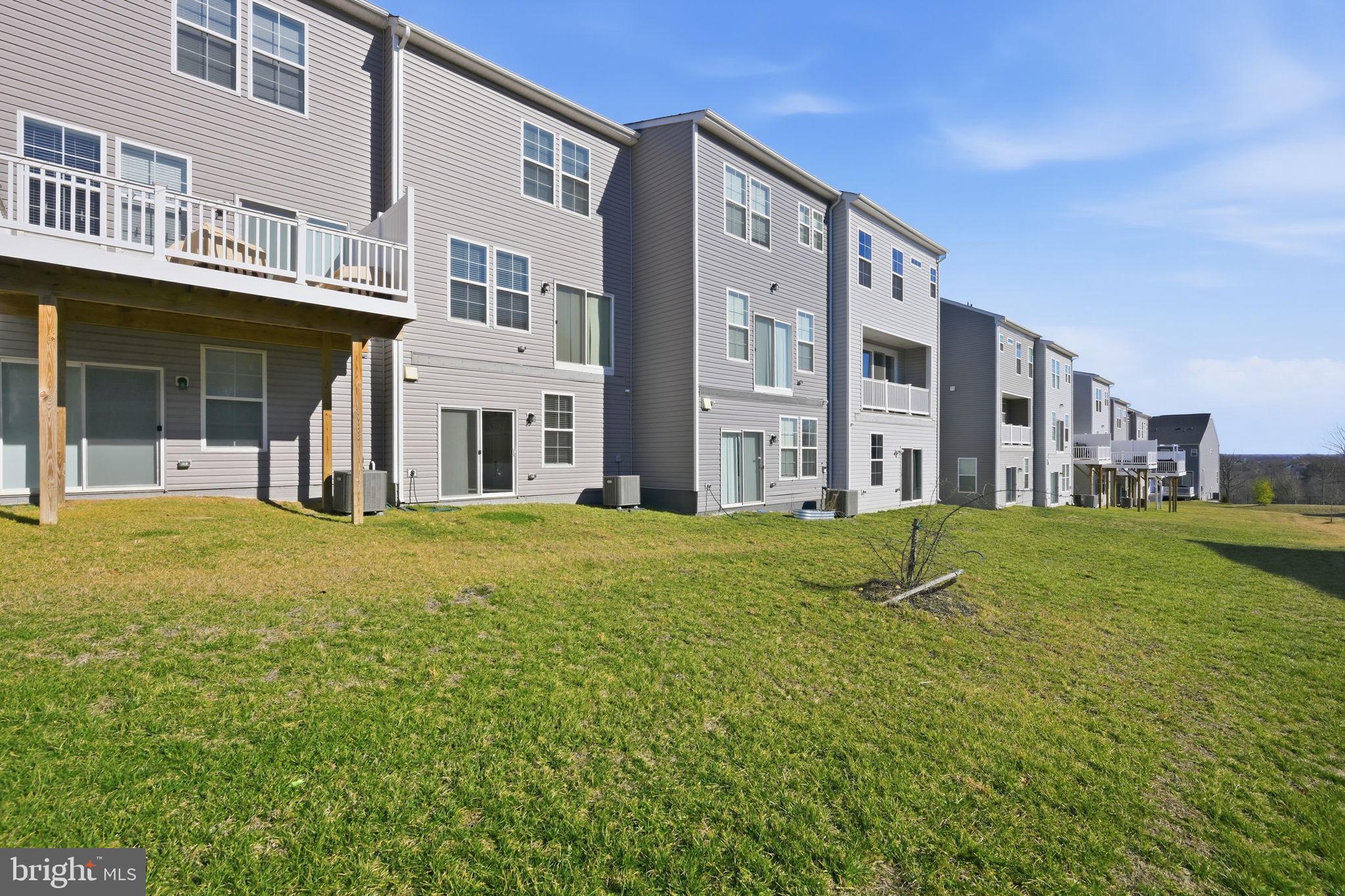LAUREL OVERLOOK - Residential