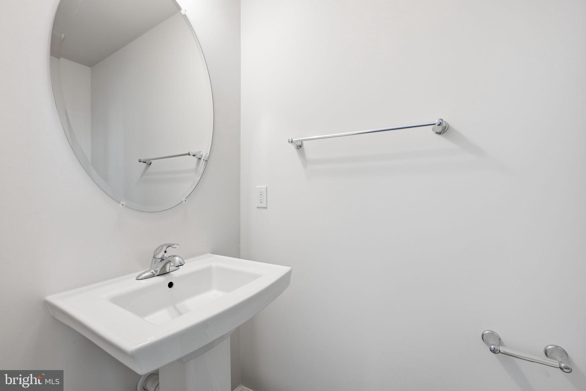 LAUREL OVERLOOK - Residential