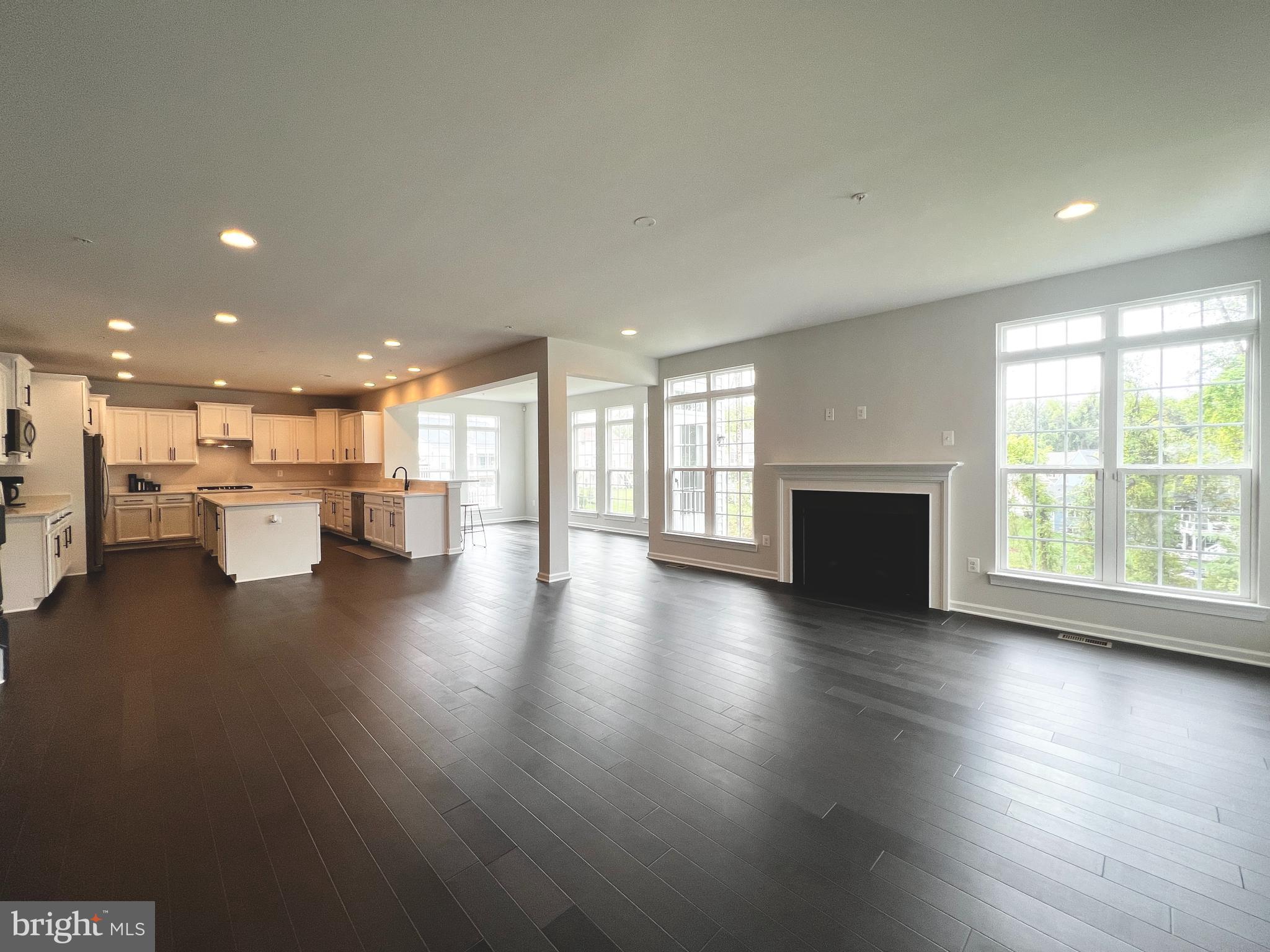 VILLAGES OF SAVANNAH - Residential