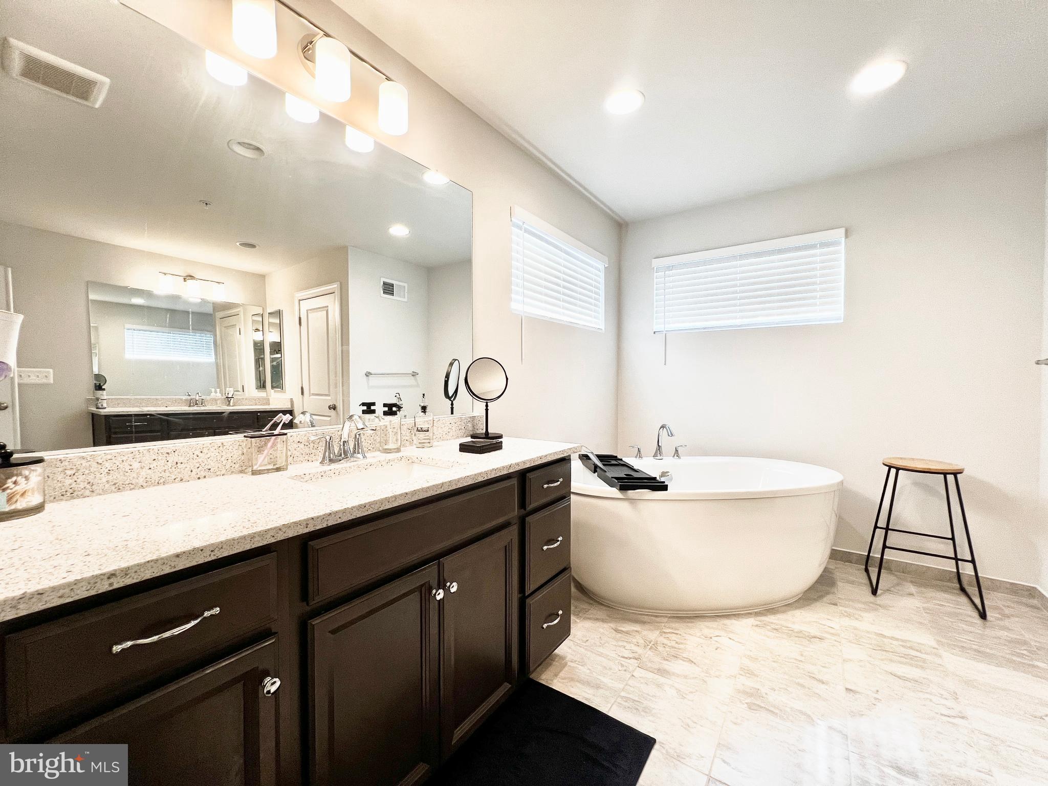 VILLAGES OF SAVANNAH - Residential