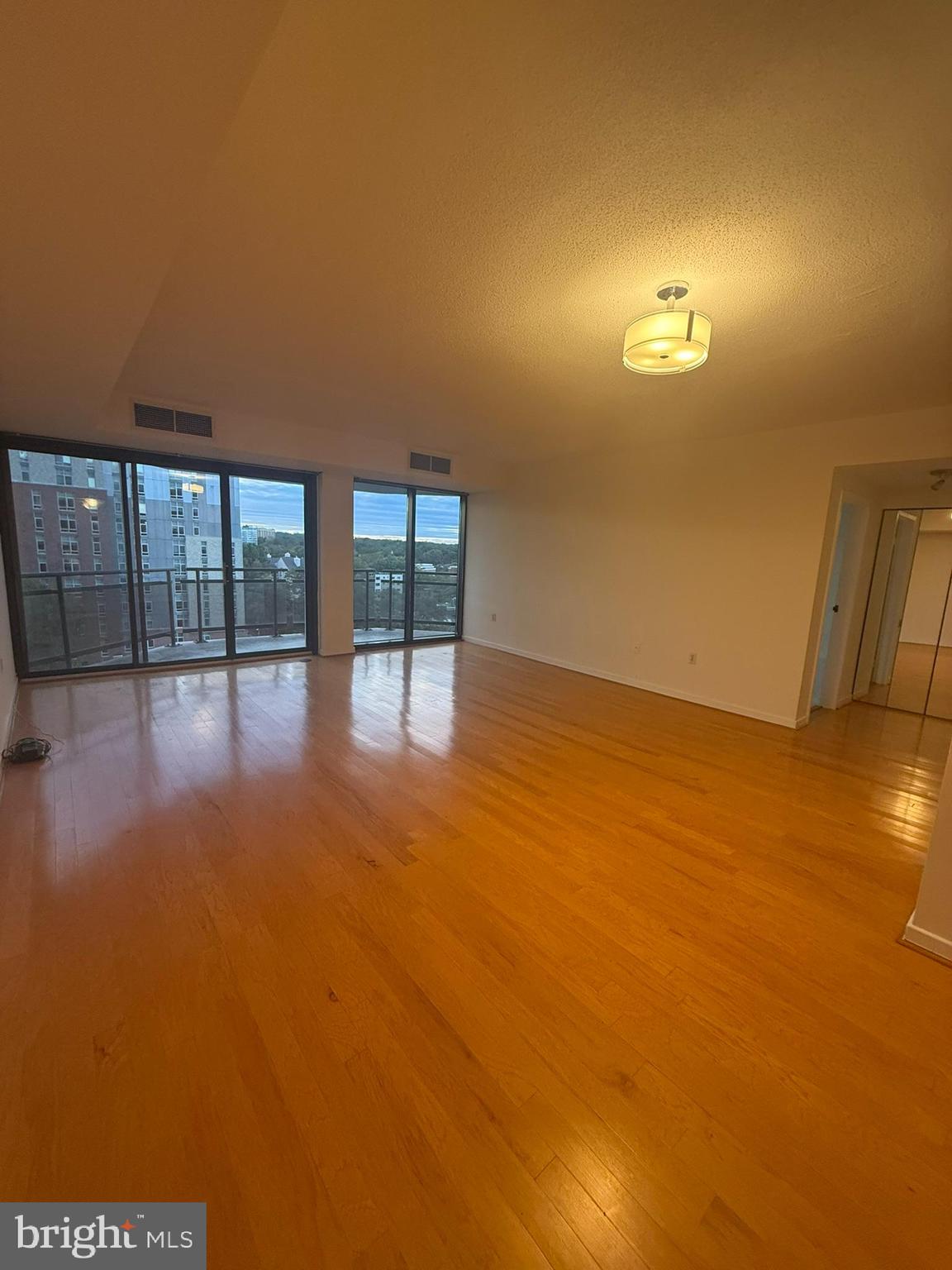 1530 KEY BOULEVARD 912
