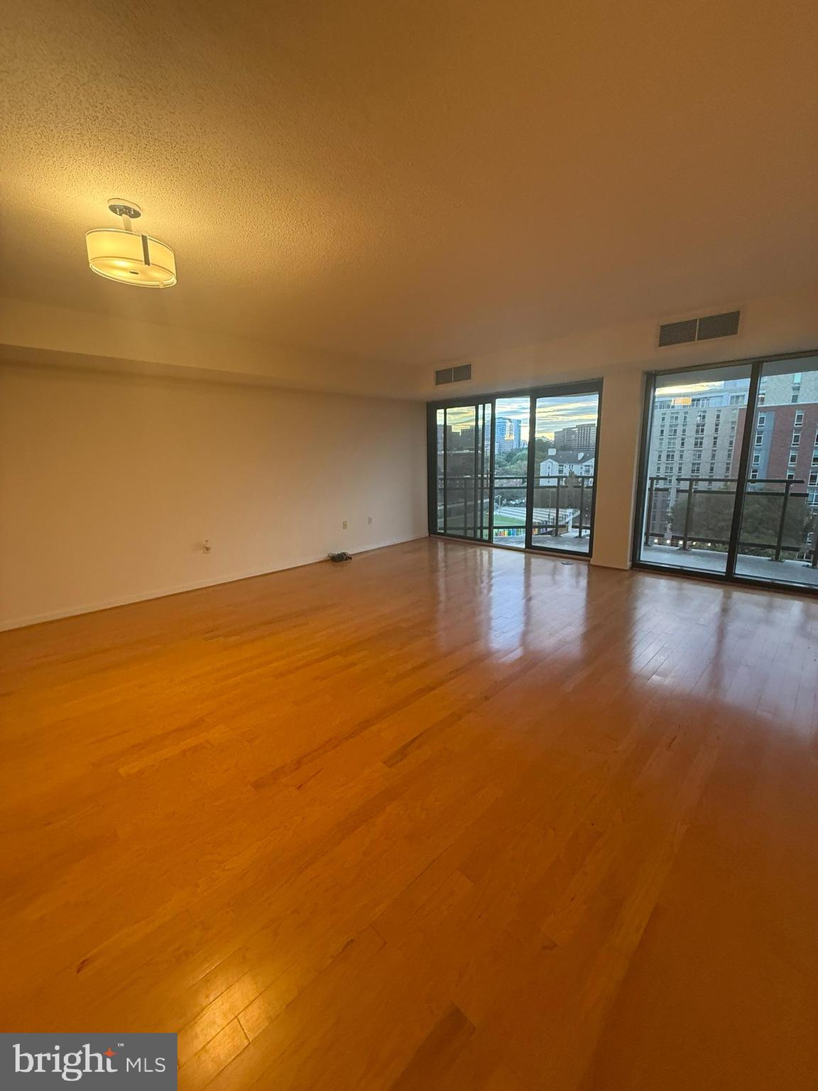 1530 KEY BOULEVARD 912