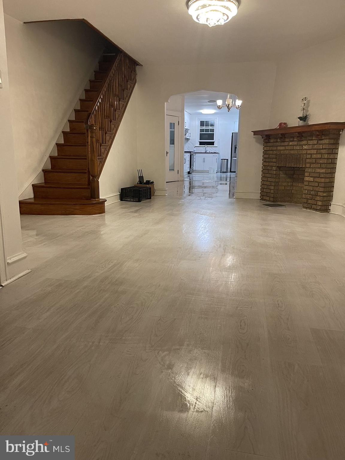 MAYFAIR - Residential