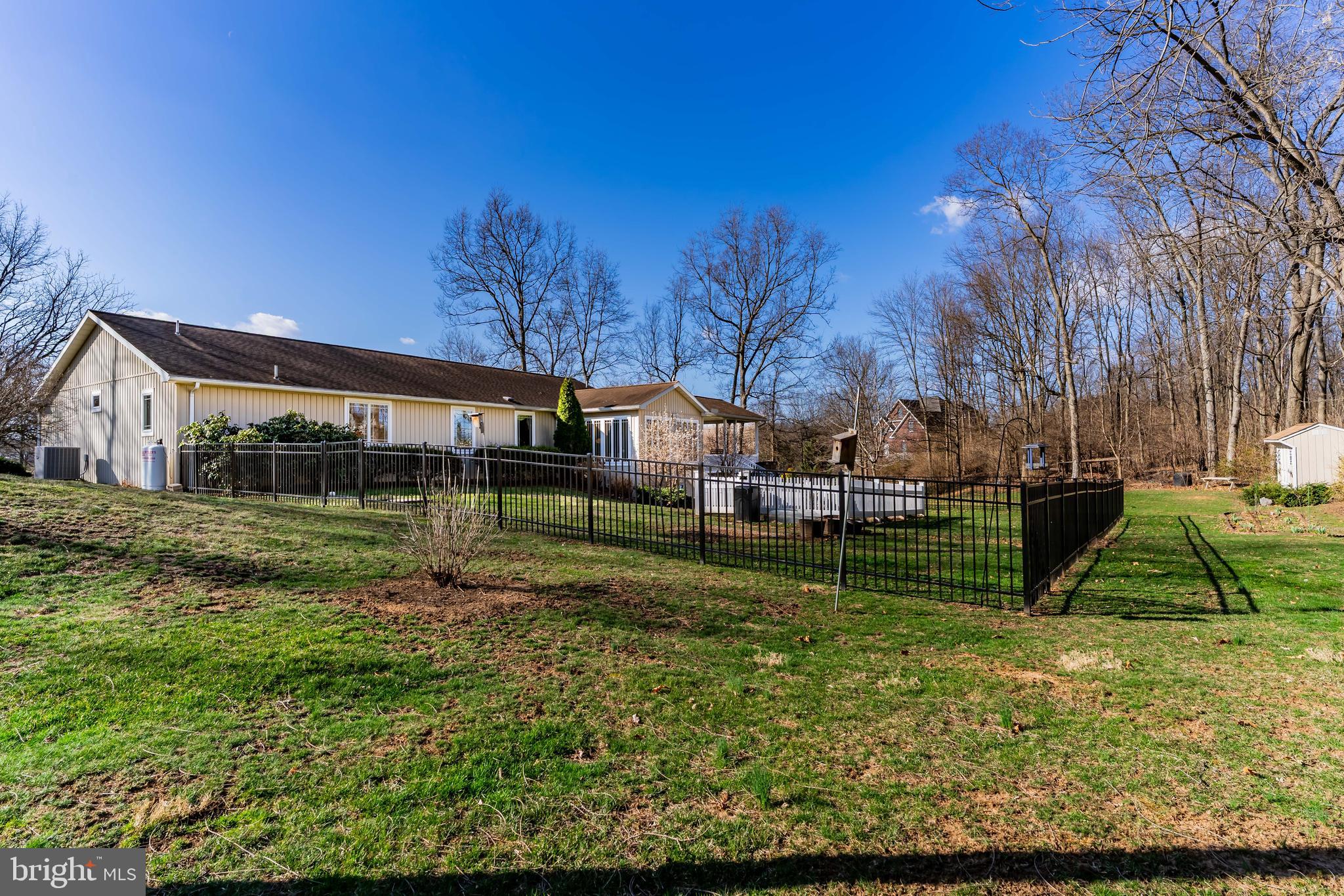 GREYSTONE ACRES - Residential