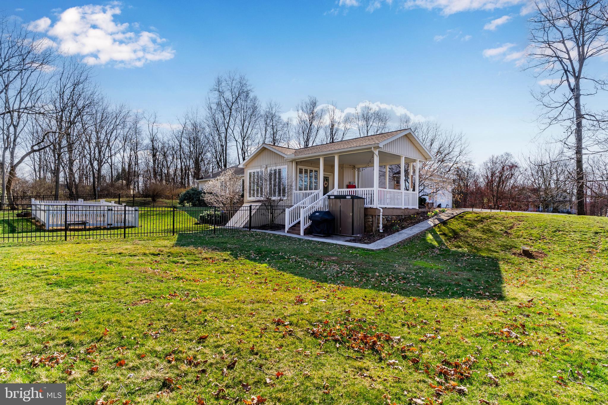 GREYSTONE ACRES - Residential