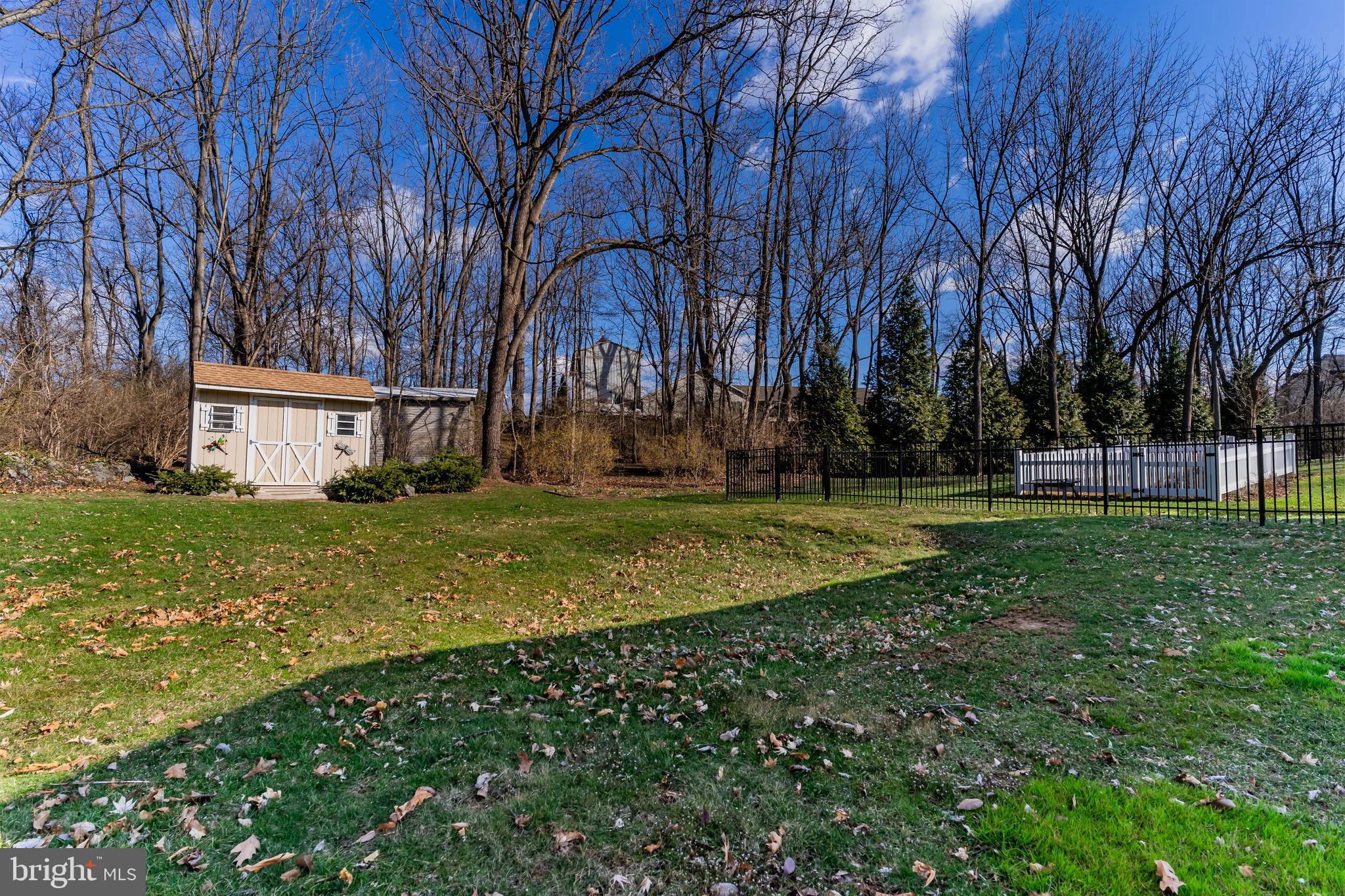 GREYSTONE ACRES - Residential