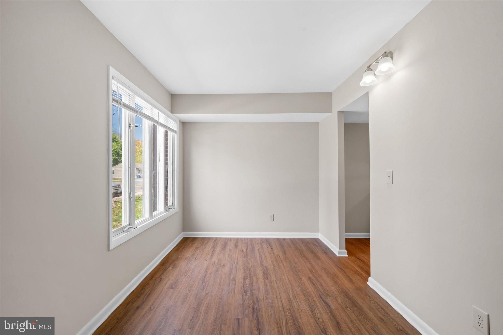 ELKTON TOWNHOUSES - Residential