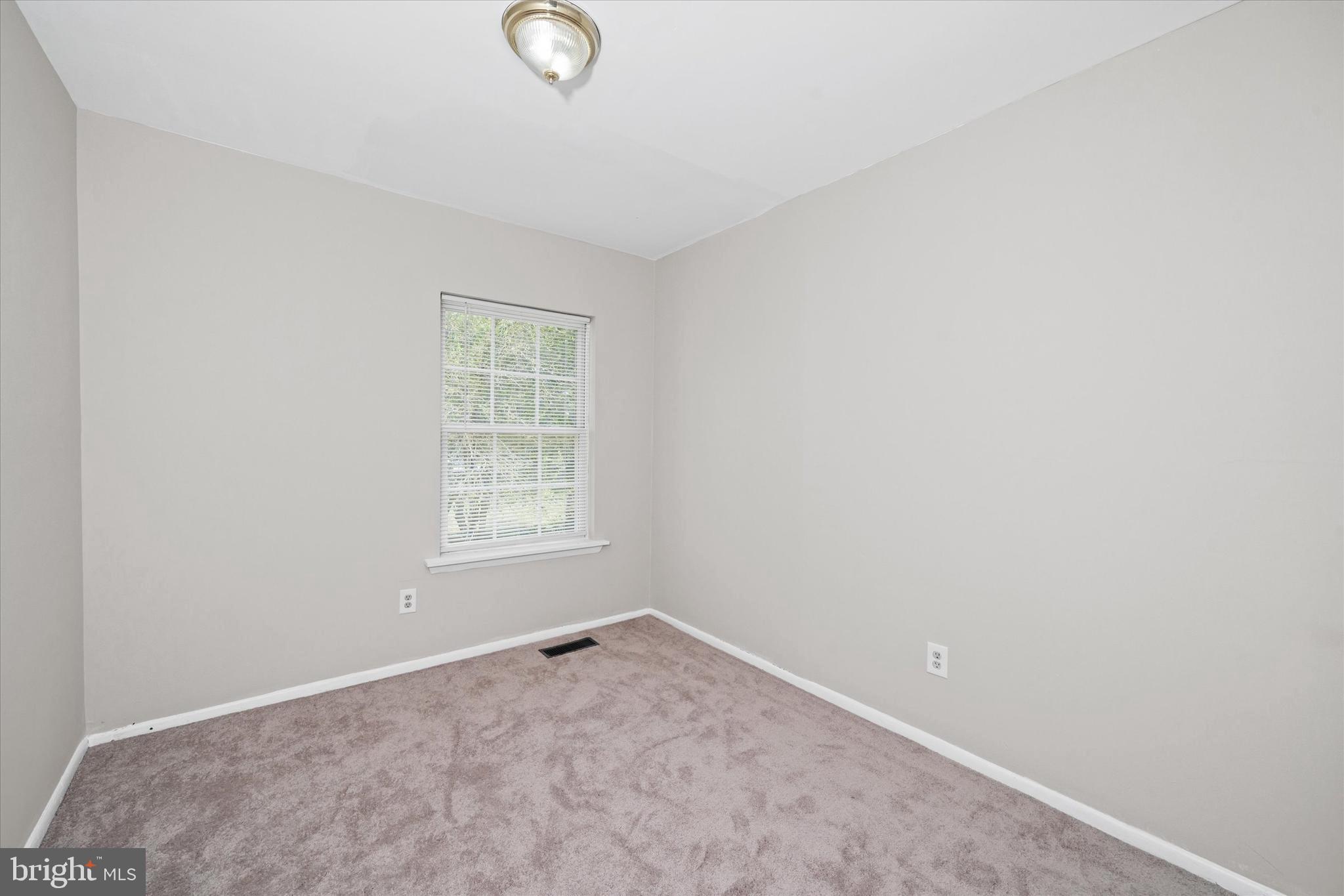 ELKTON TOWNHOUSES - Residential