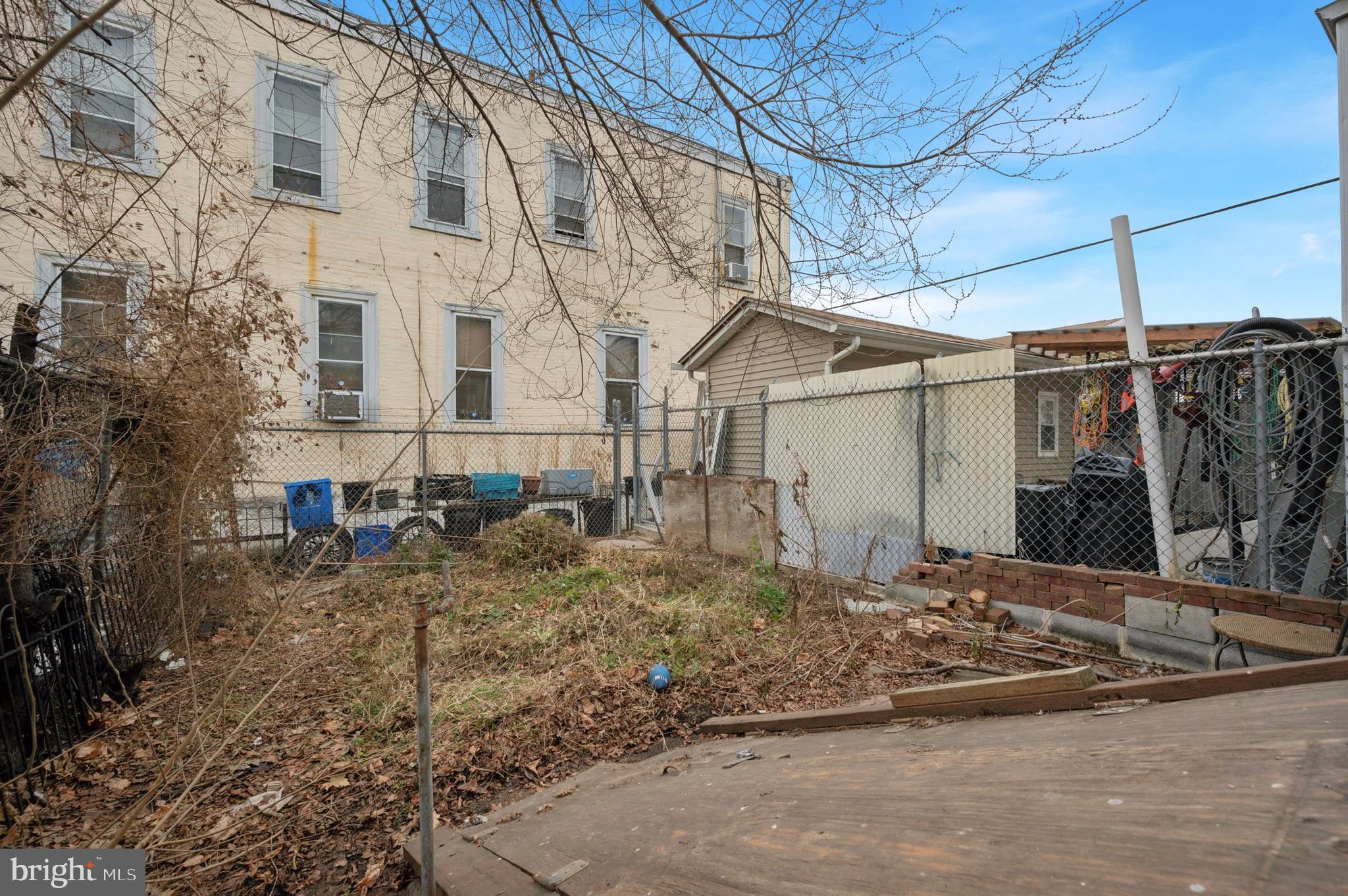 FELTONVILLE - Residential Income