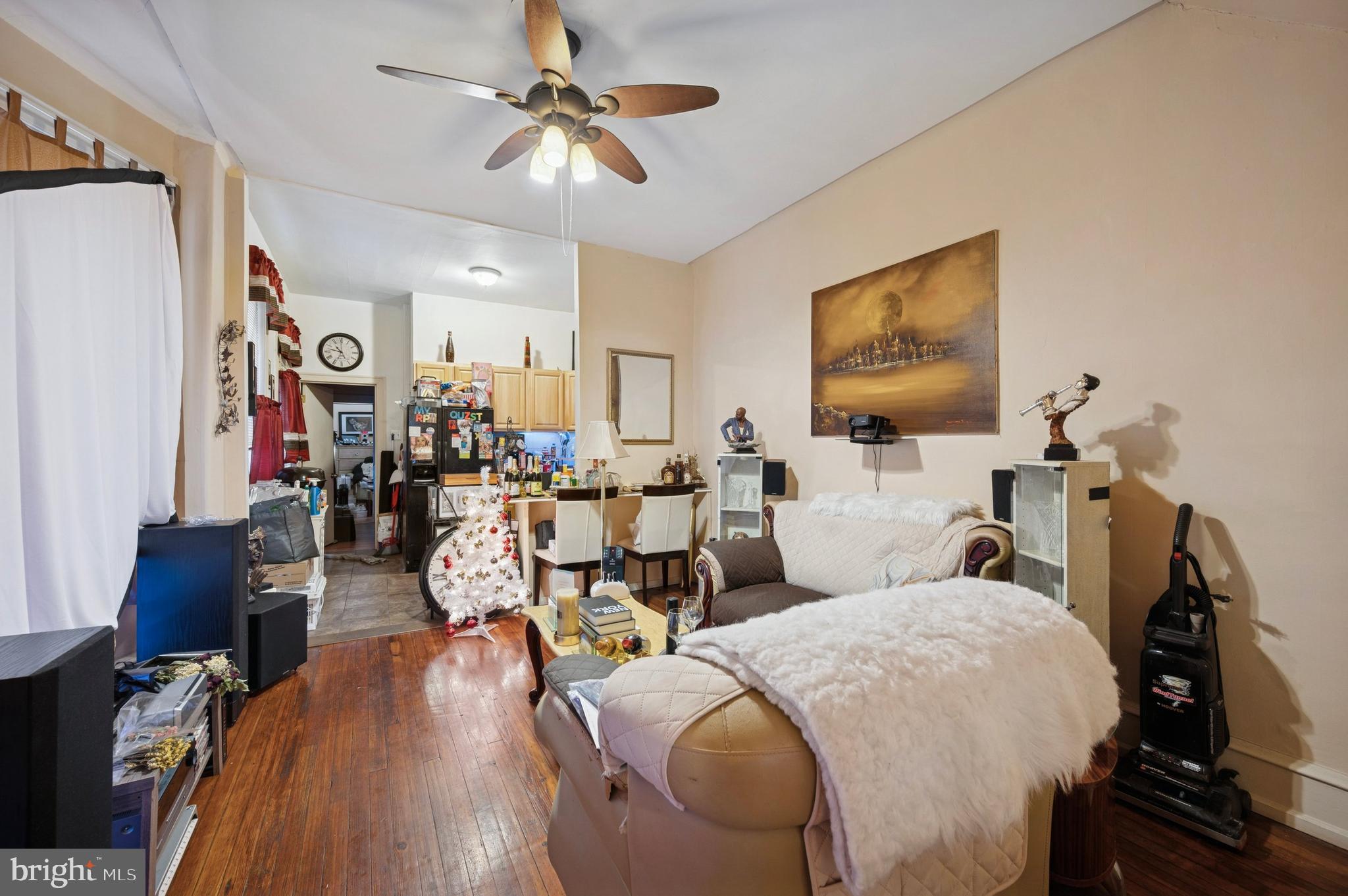 FELTONVILLE - Residential Income